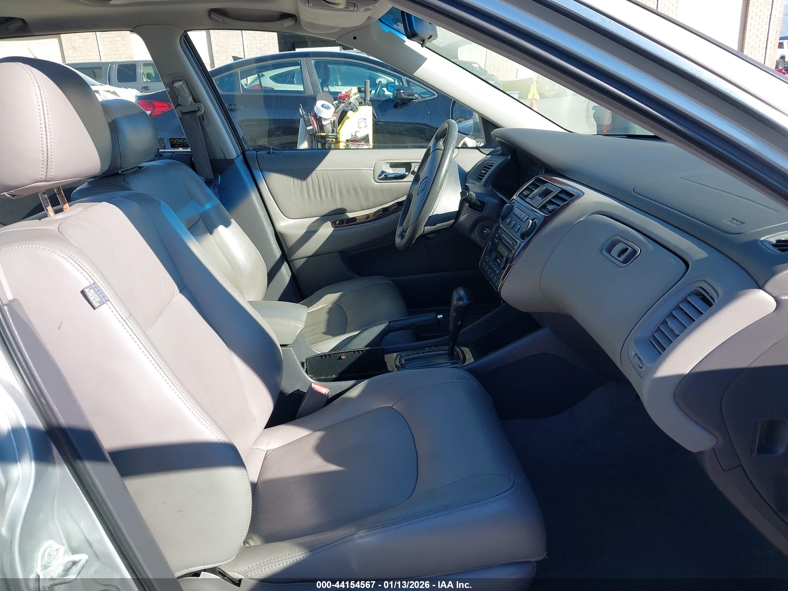 HONDA ACCORD image 5