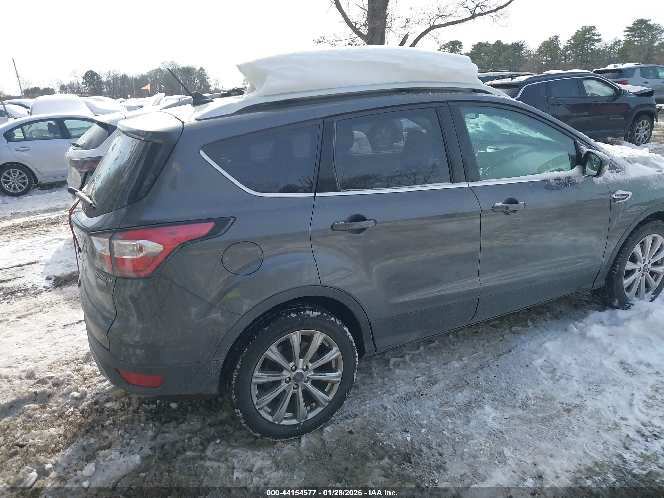 FORD ESCAPE image 4