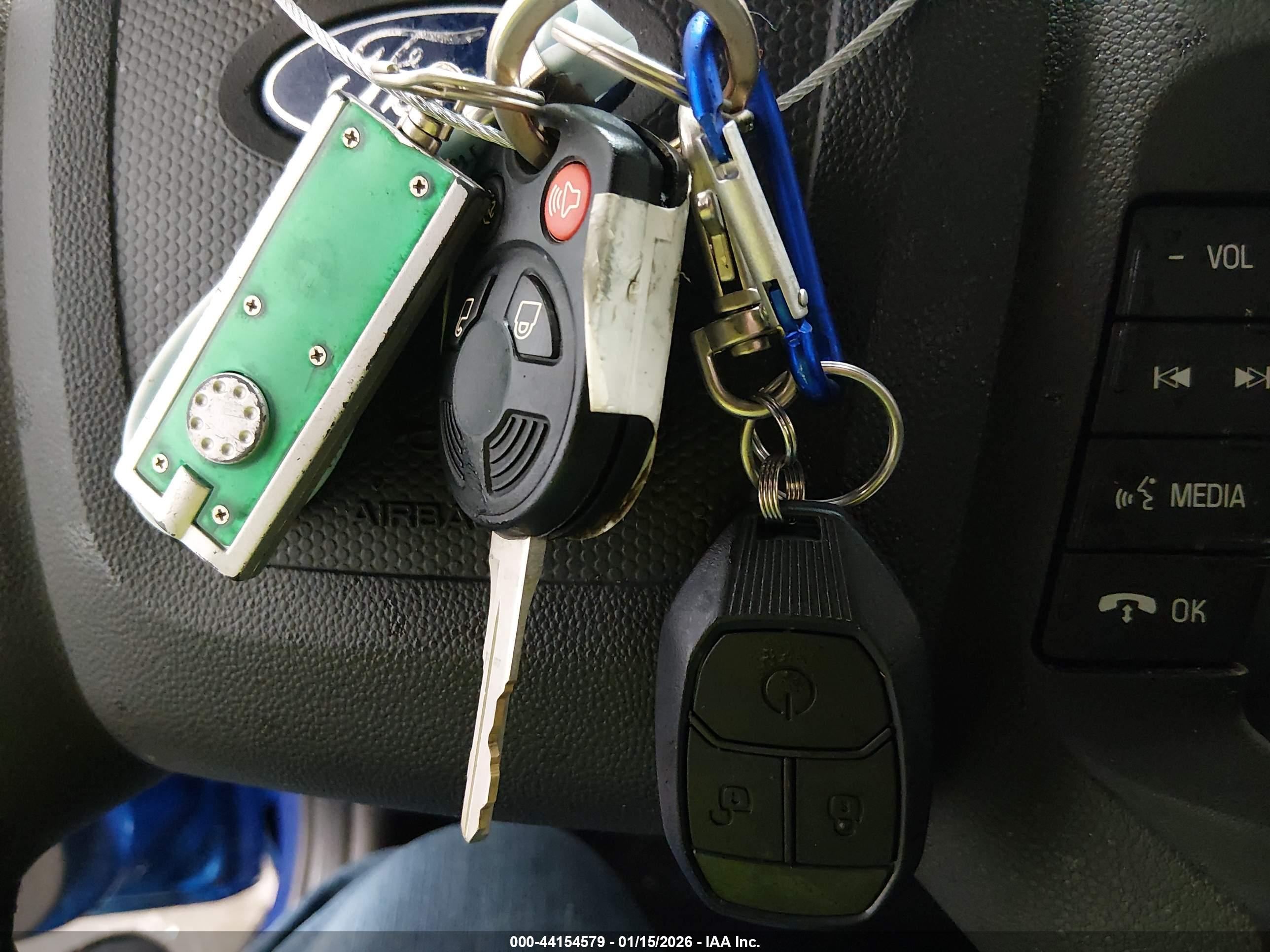 FORD ESCAPE image 11