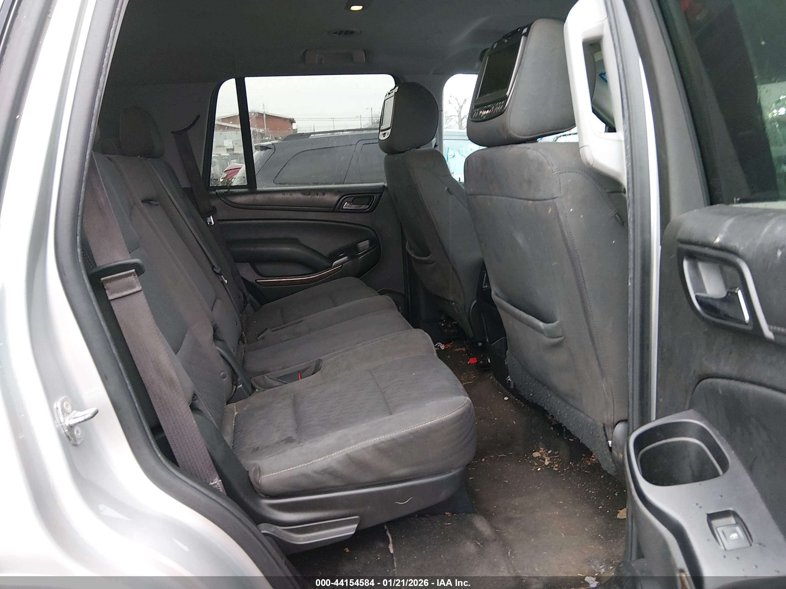 CHEVROLET TAHOE image 8