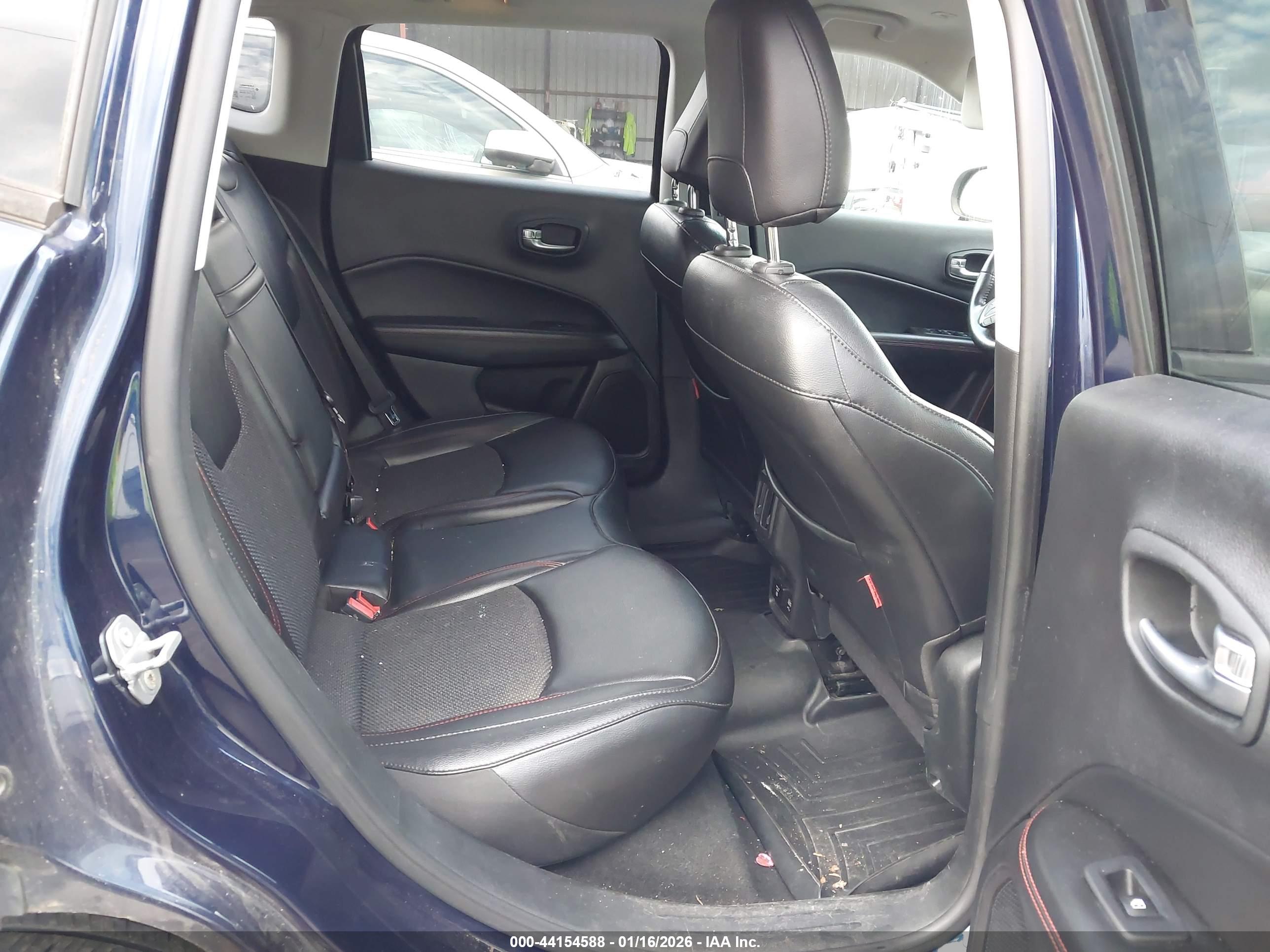 JEEP COMPASS image 8