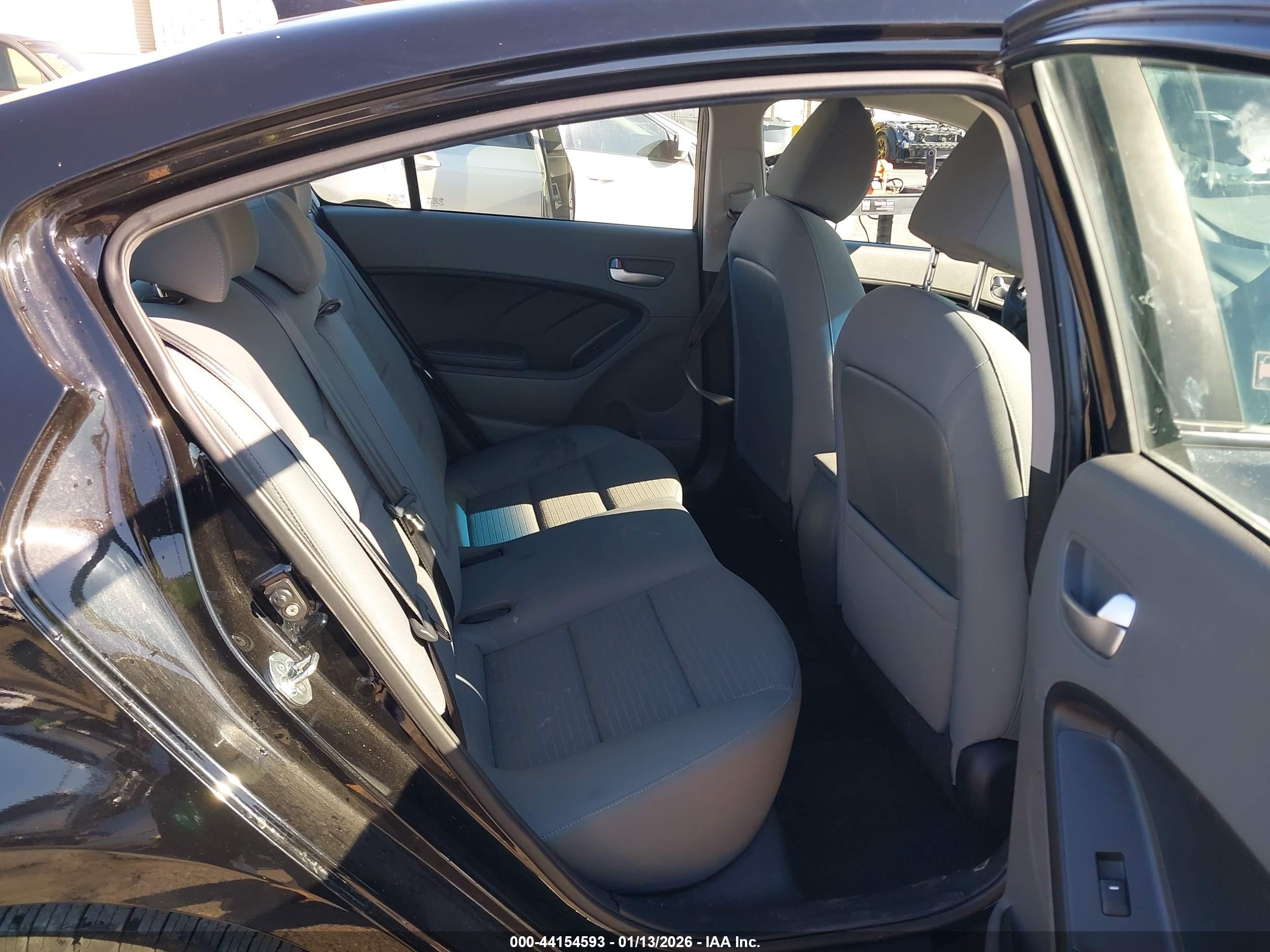 KIA FORTE image 8