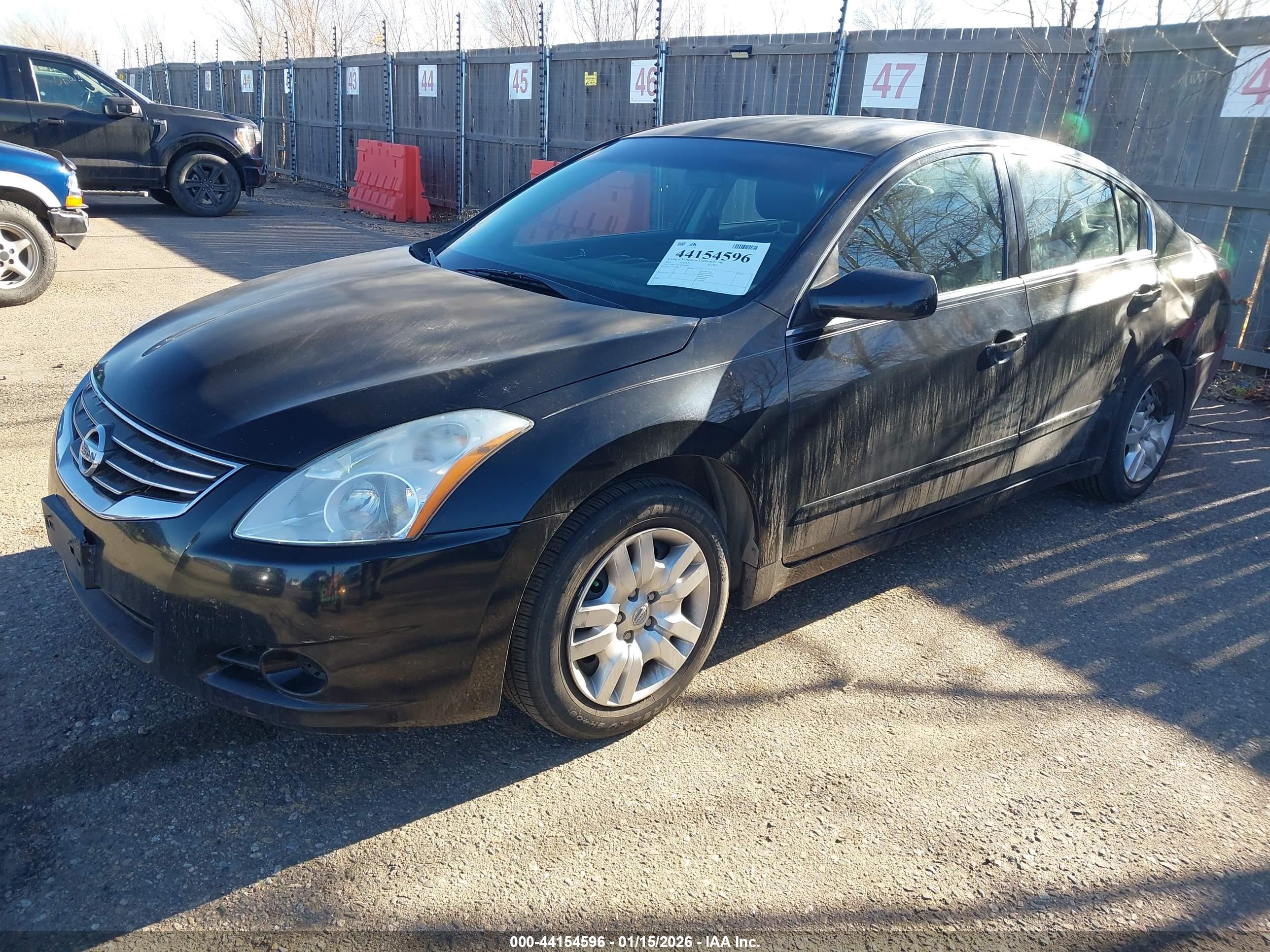 NISSAN ALTIMA image 2