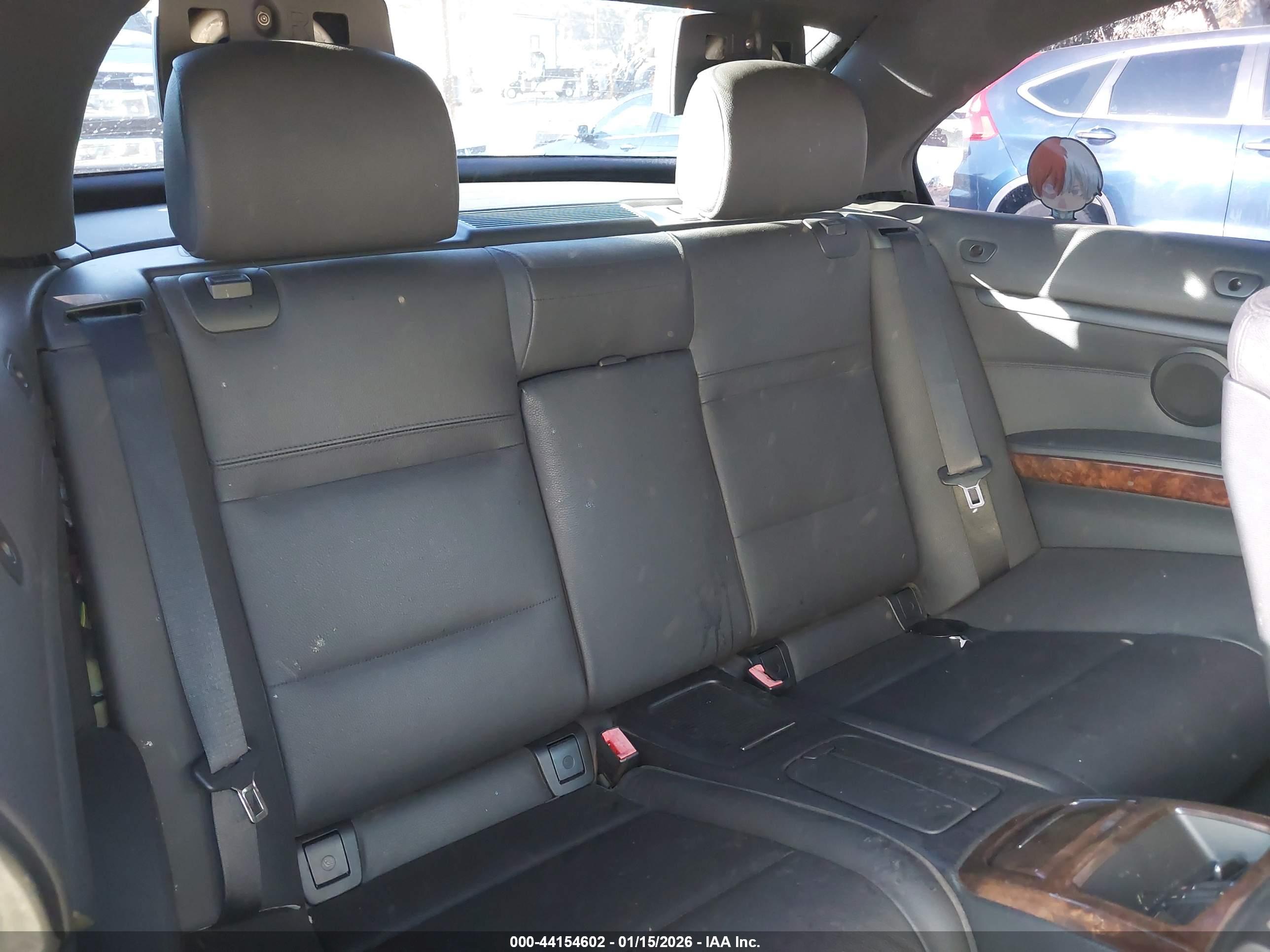 BMW 328I image 8