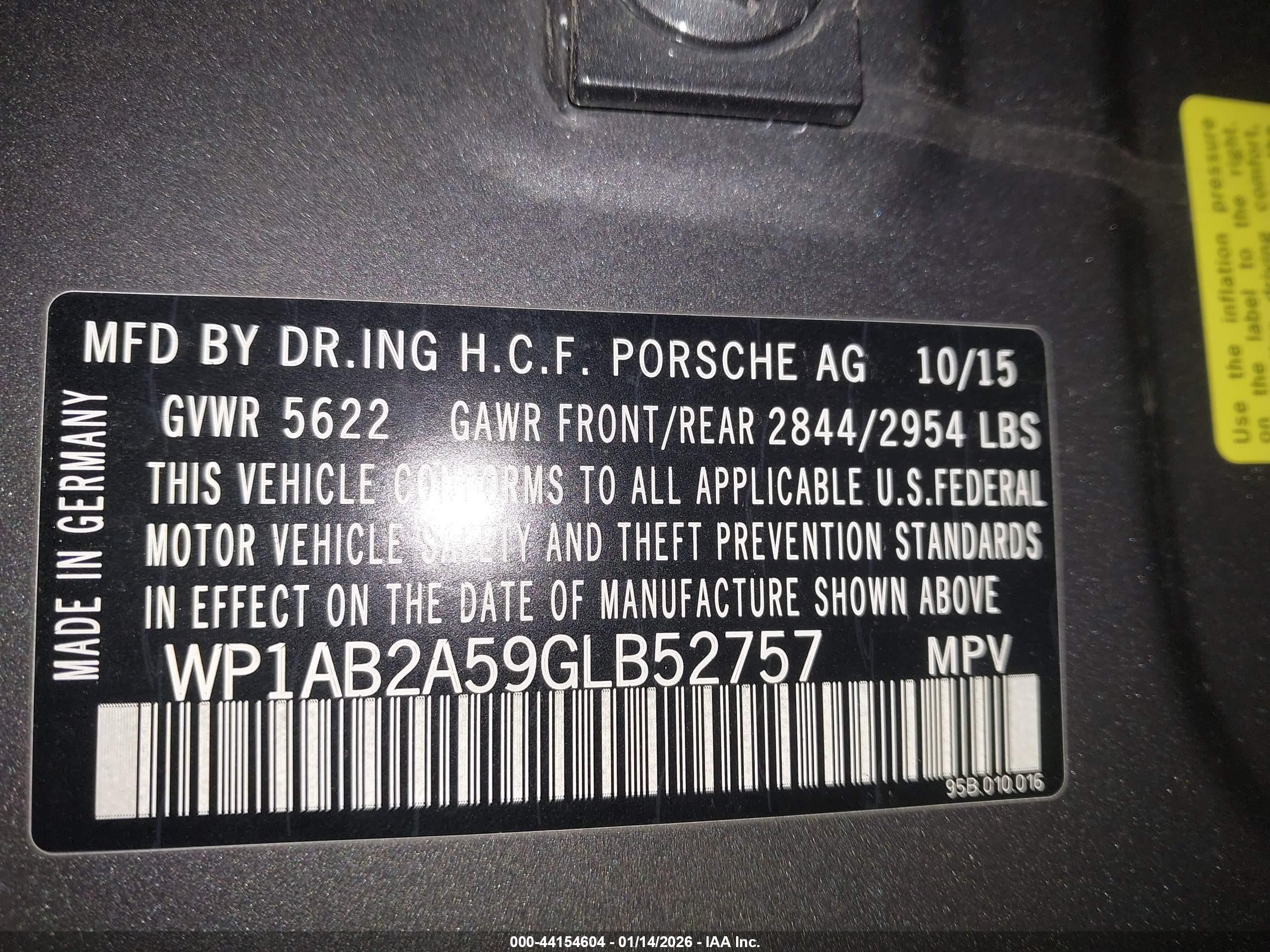 PORSCHE MACAN image 9