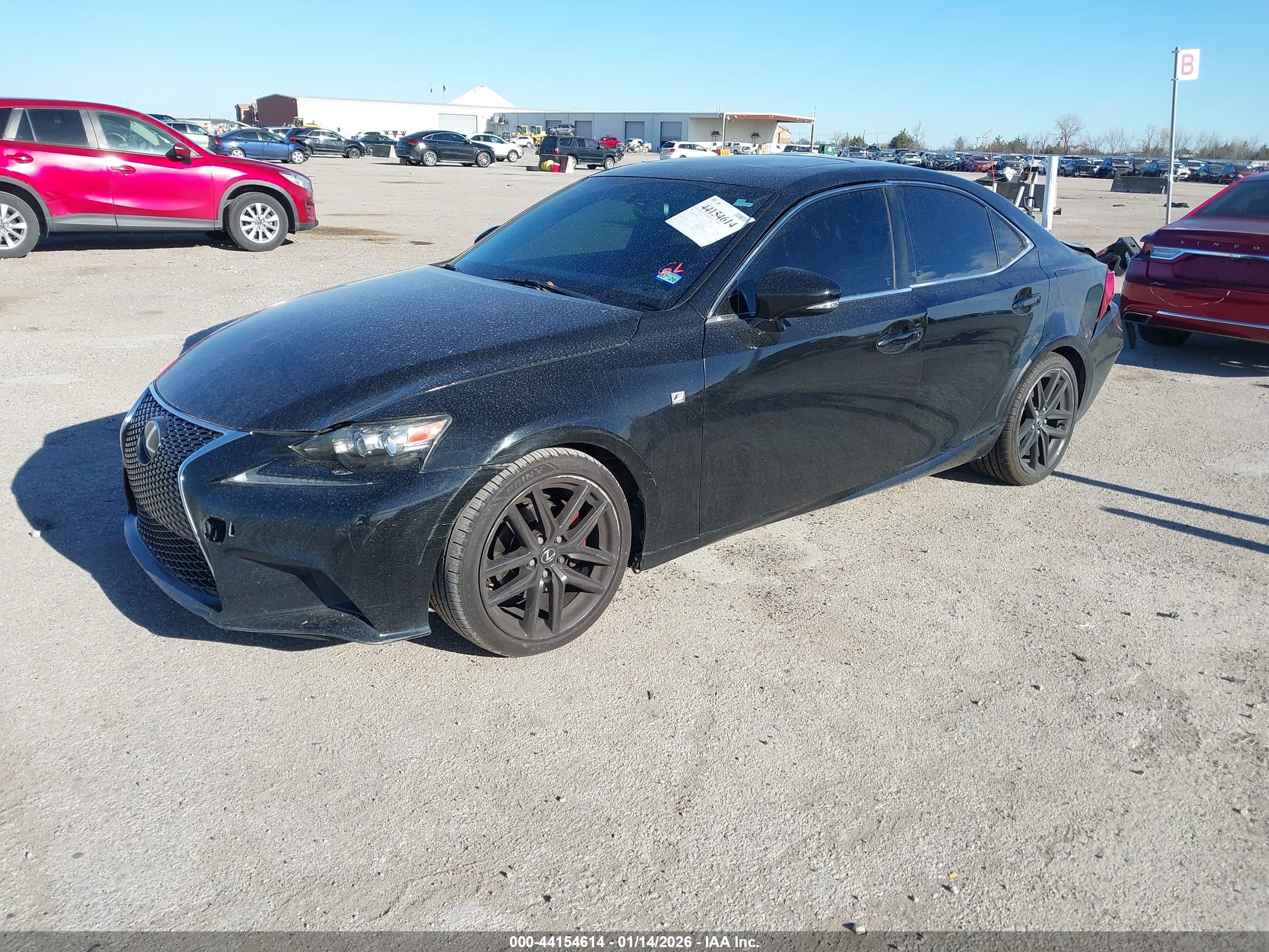 LEXUS IS image 2