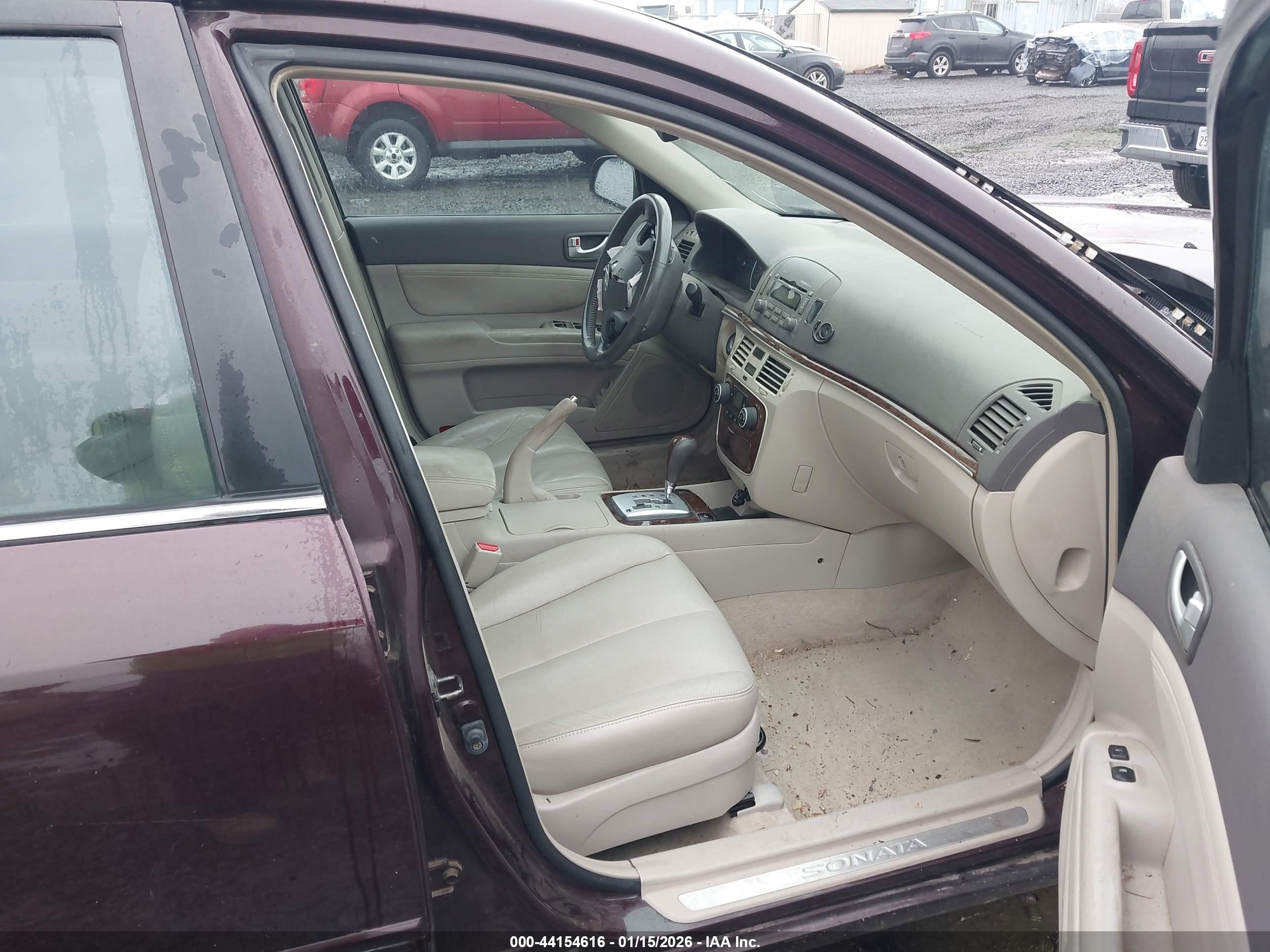 HYUNDAI SONATA image 5