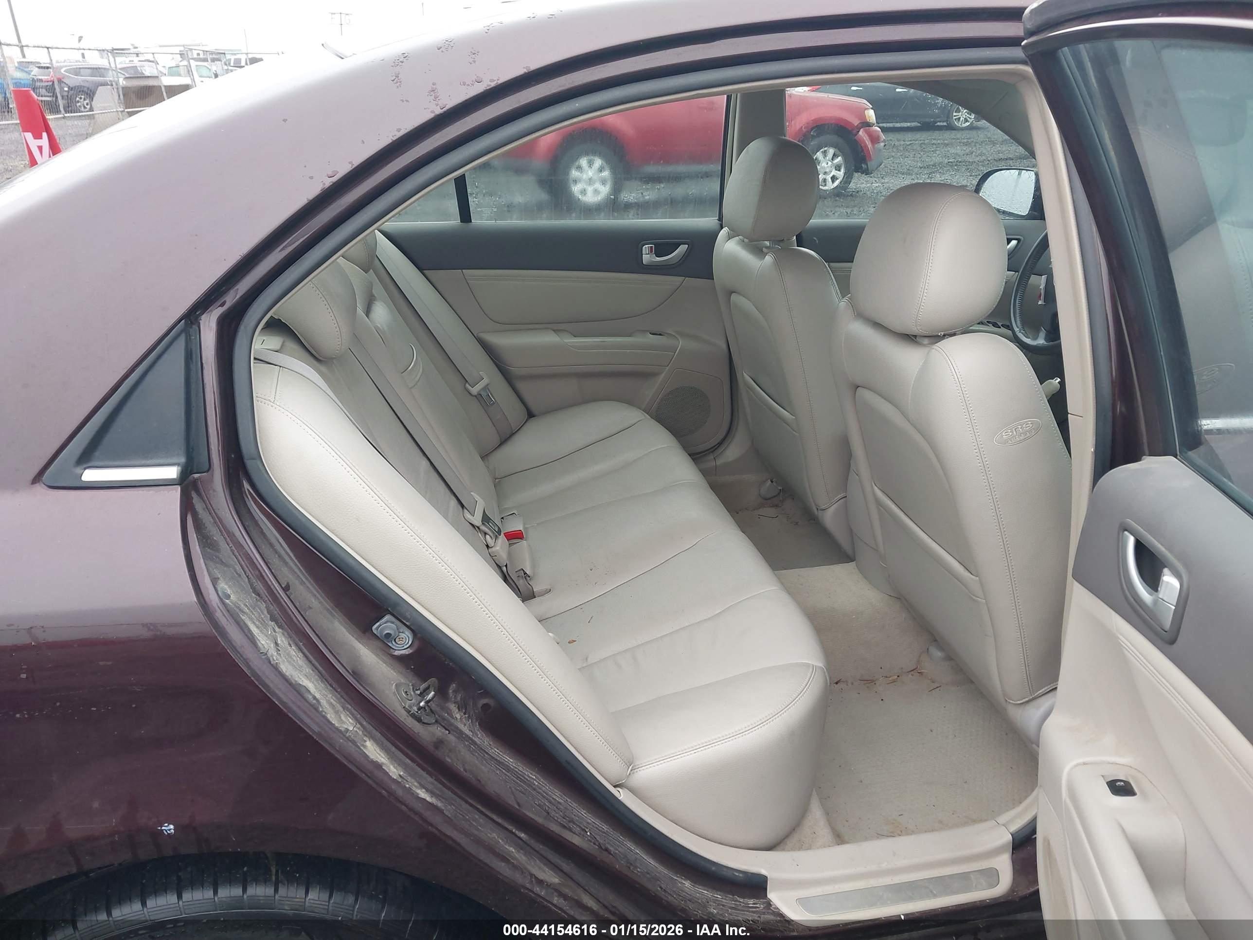 HYUNDAI SONATA image 8