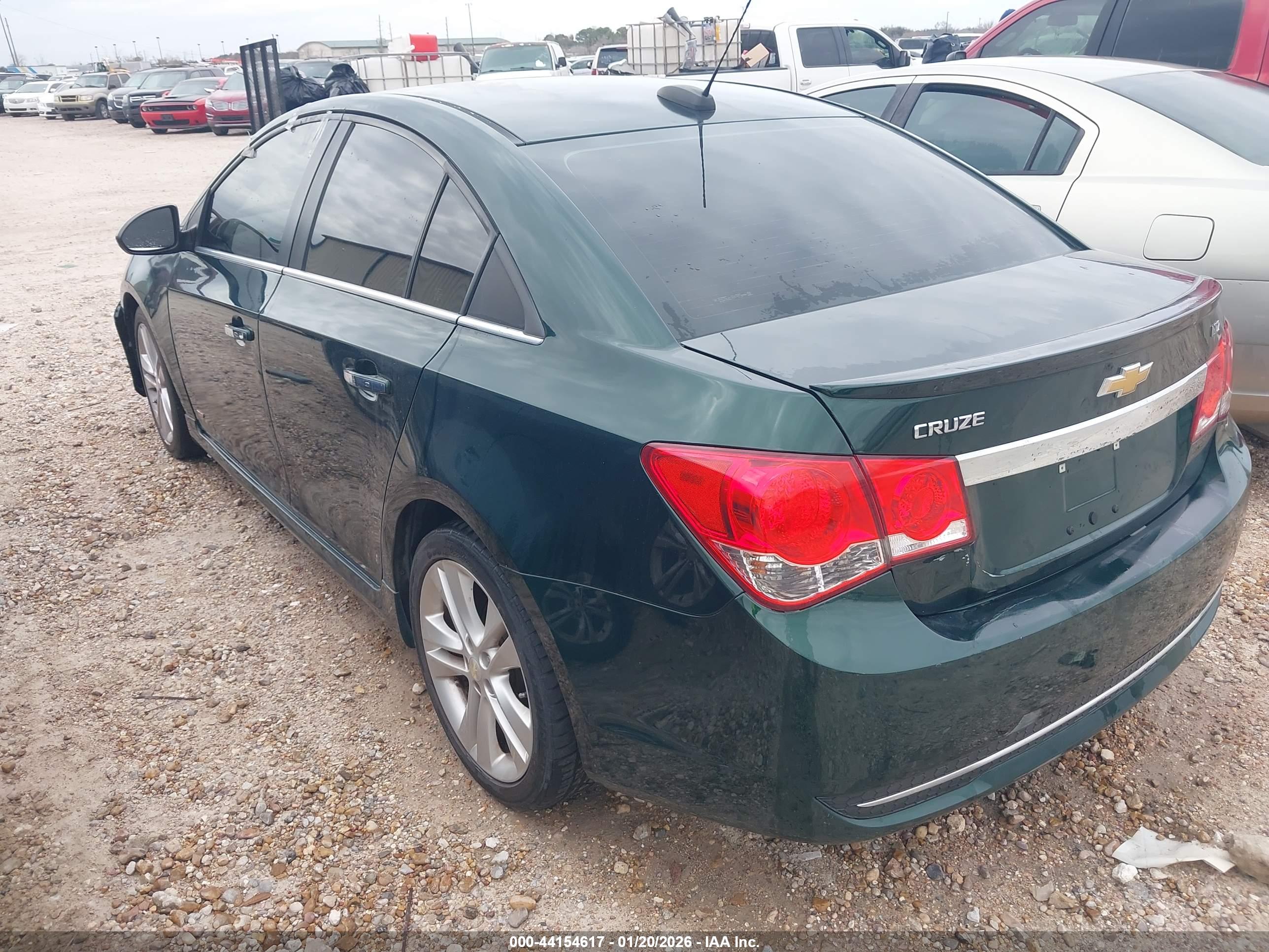 CHEVROLET CRUZE image 3