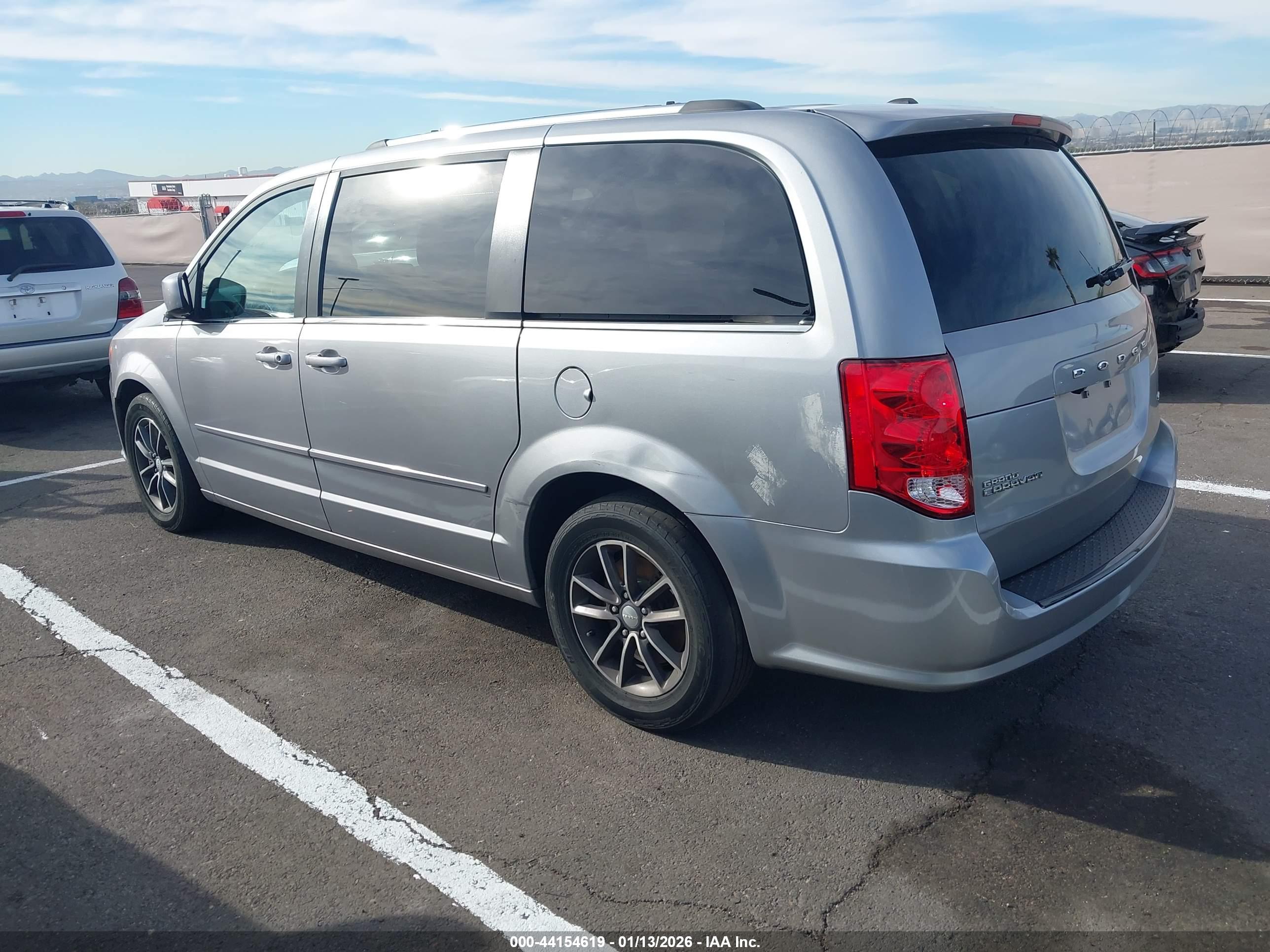 DODGE GRAND image 3
