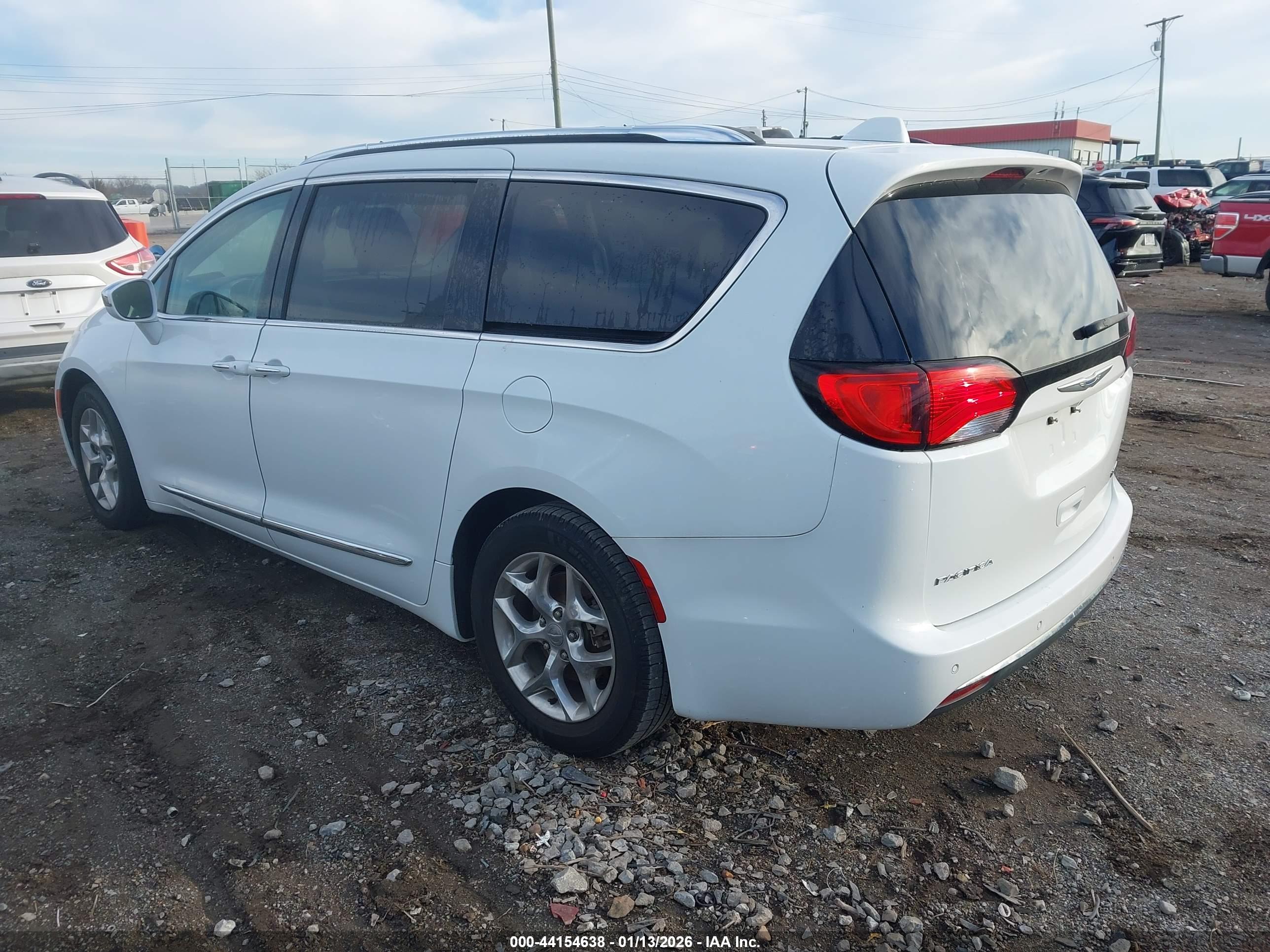 CHRYSLER PACIFICA image 3