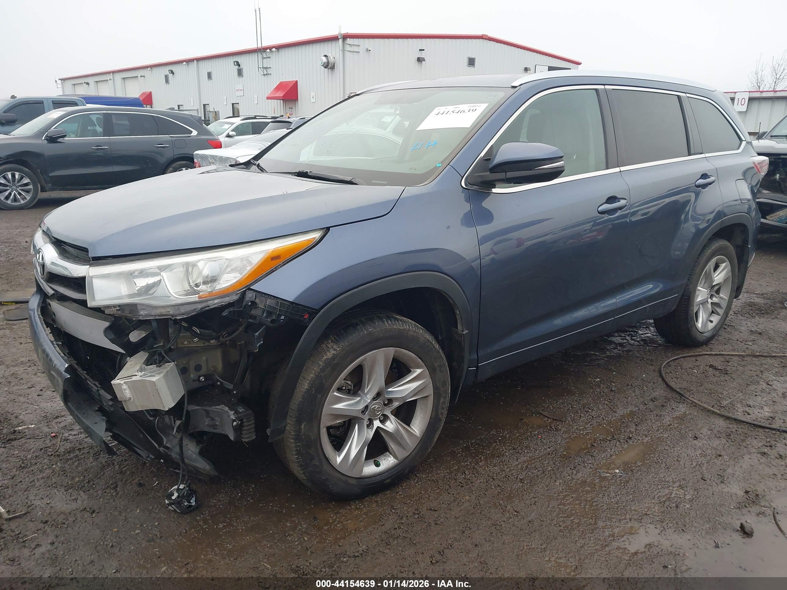 TOYOTA HIGHLANDER image 2