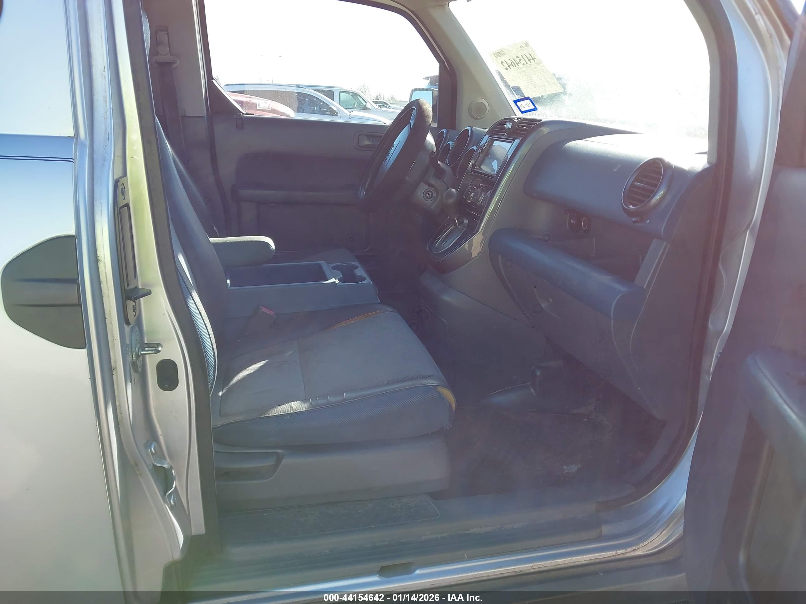 HONDA ELEMENT image 5