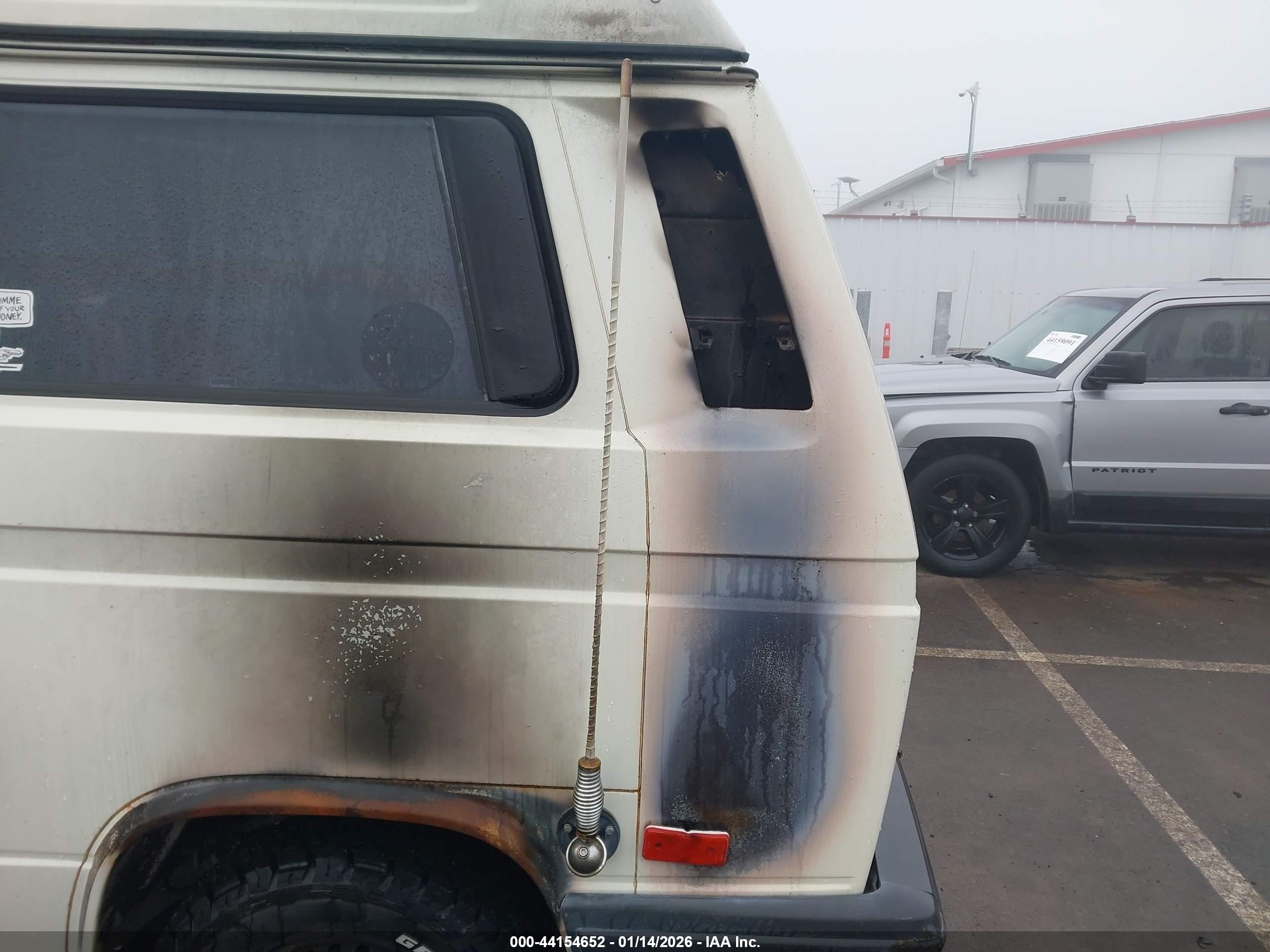VOLKSWAGEN VANAGON image 6