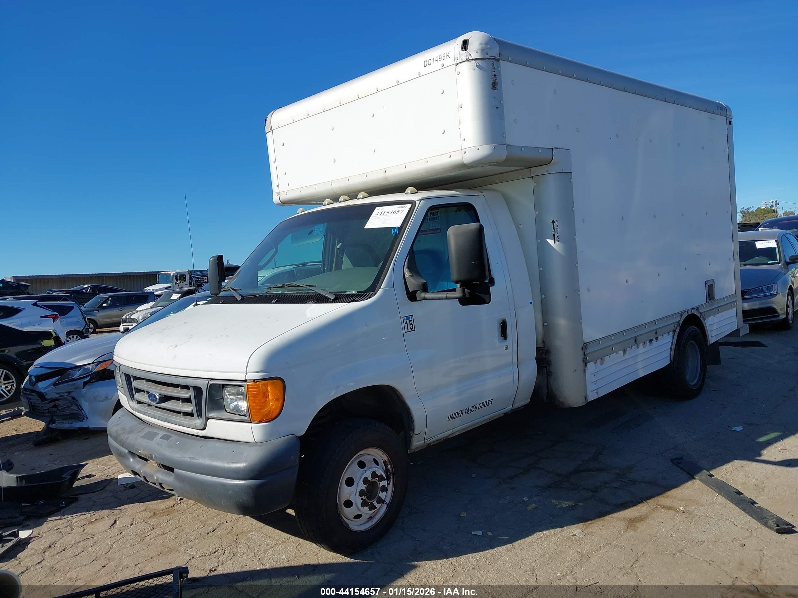 FORD E-450 image 2