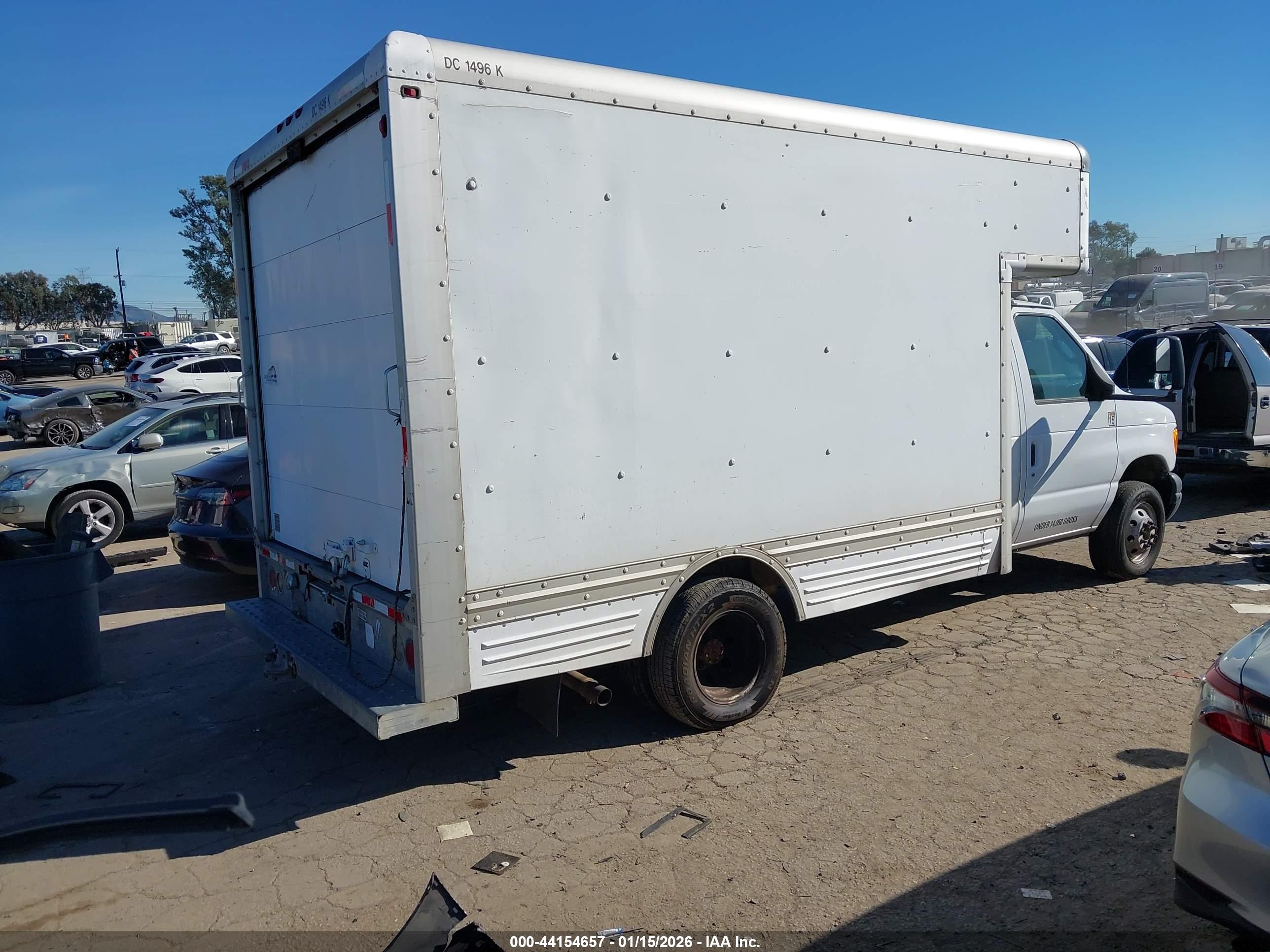 FORD E-450 image 4