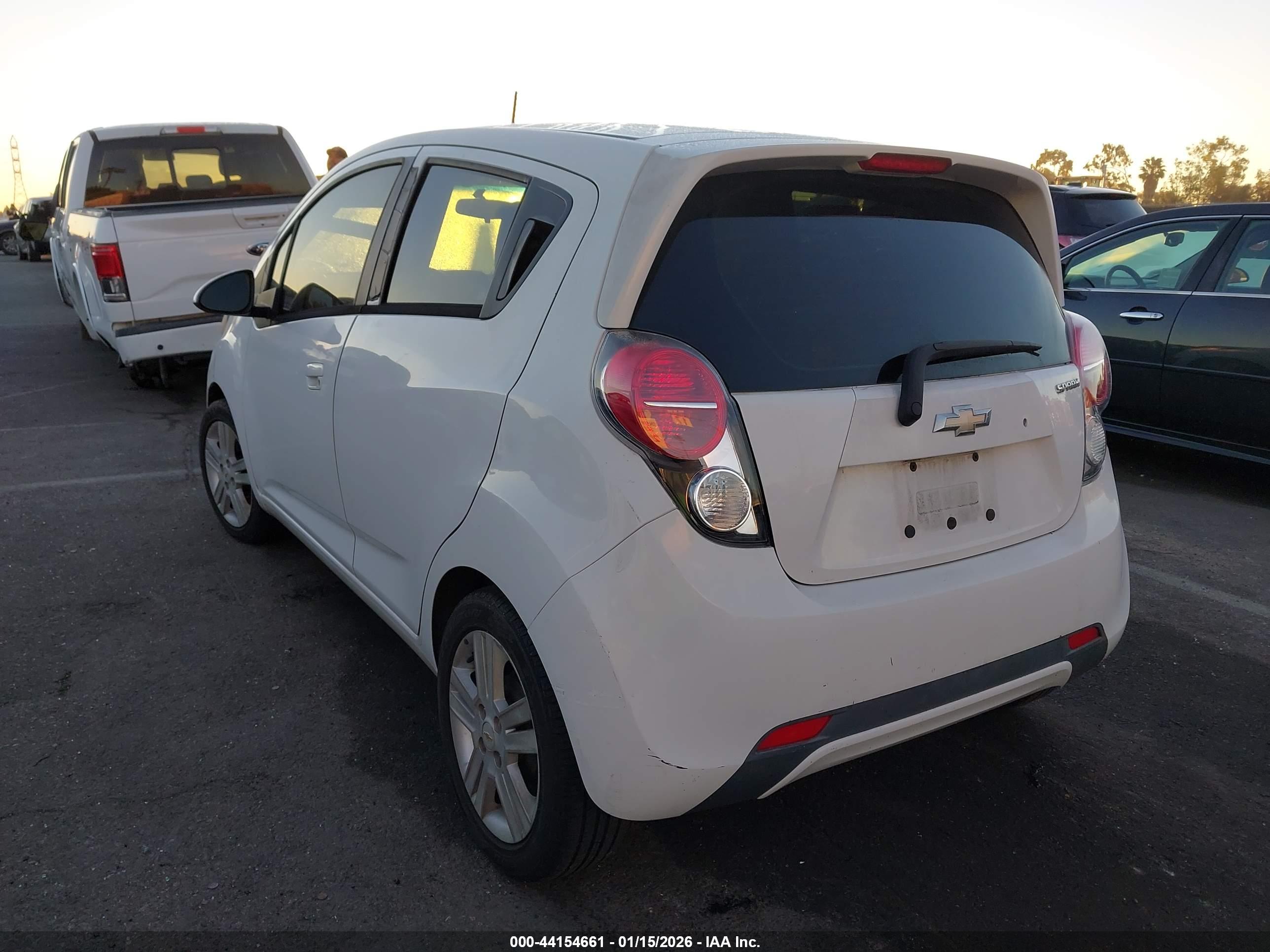 CHEVROLET SPARK image 3