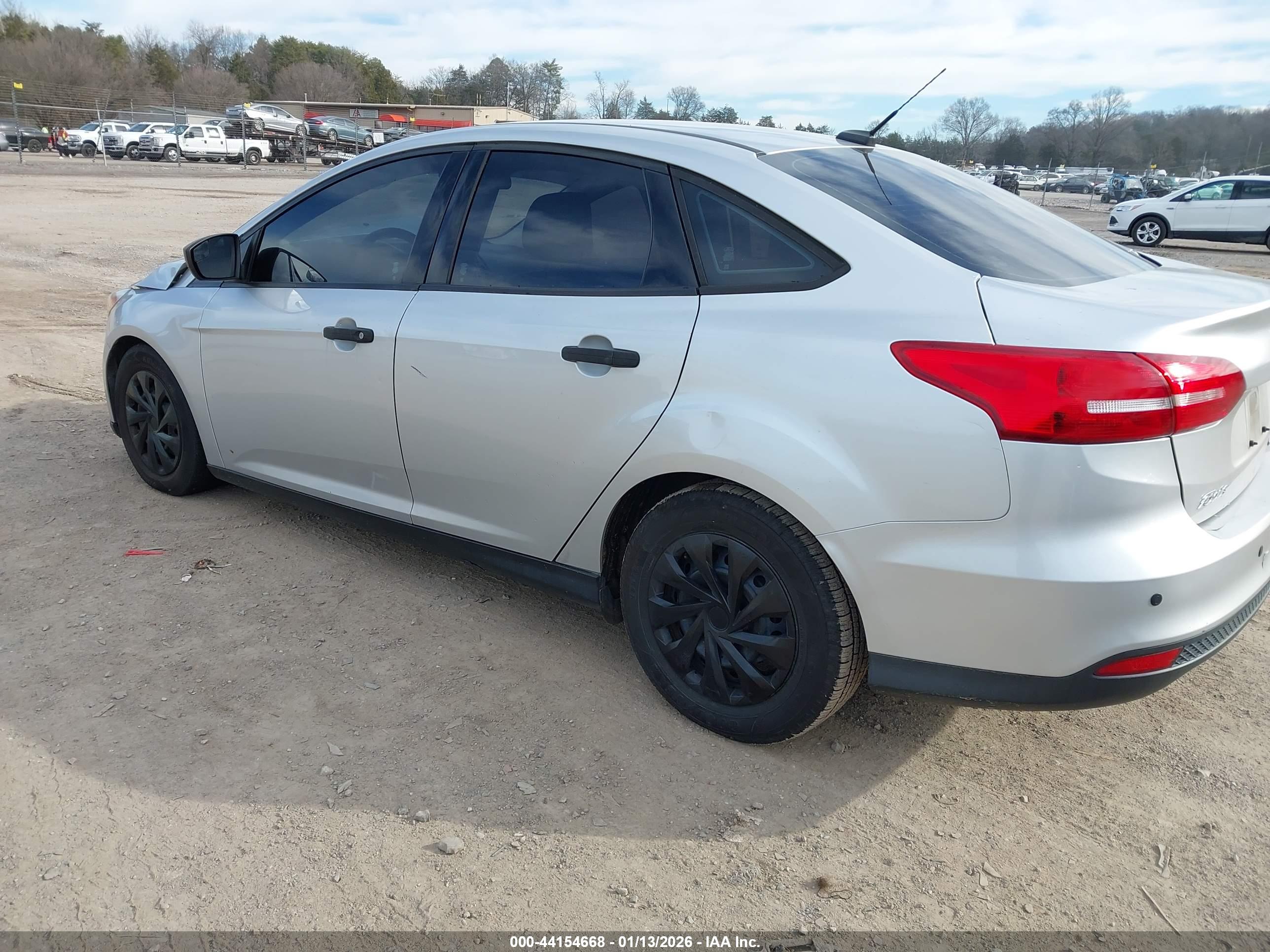 FORD FOCUS image 3