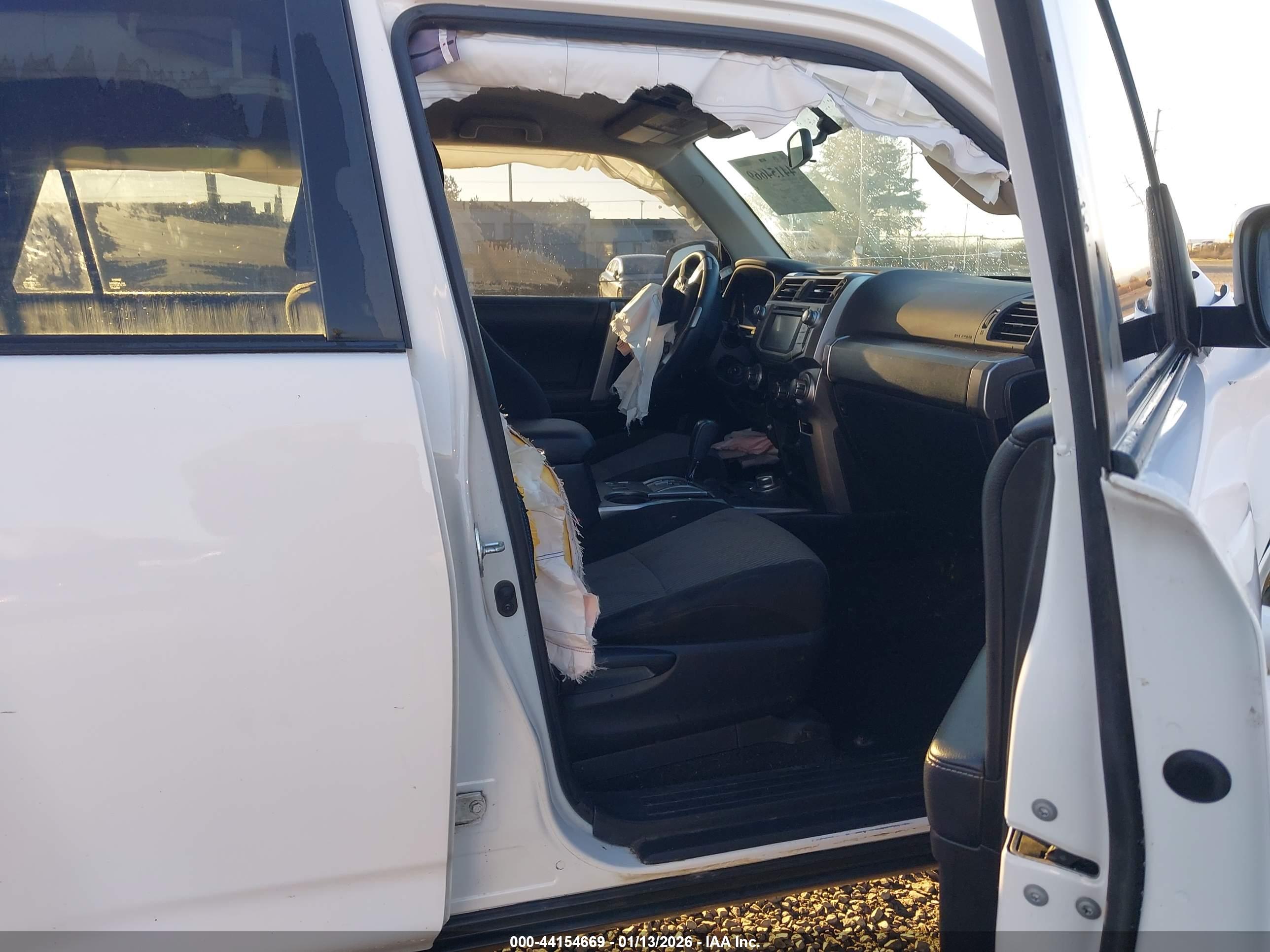 TOYOTA 4RUNNER image 5