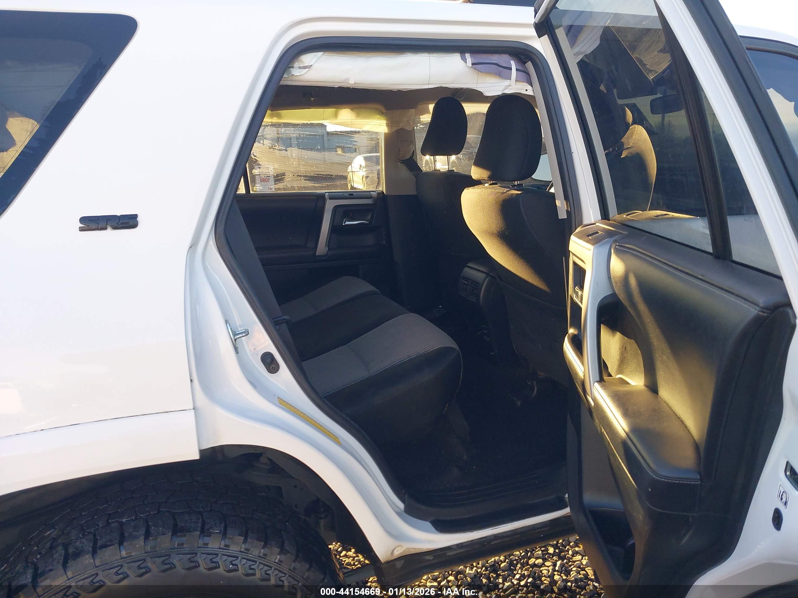 TOYOTA 4RUNNER image 8