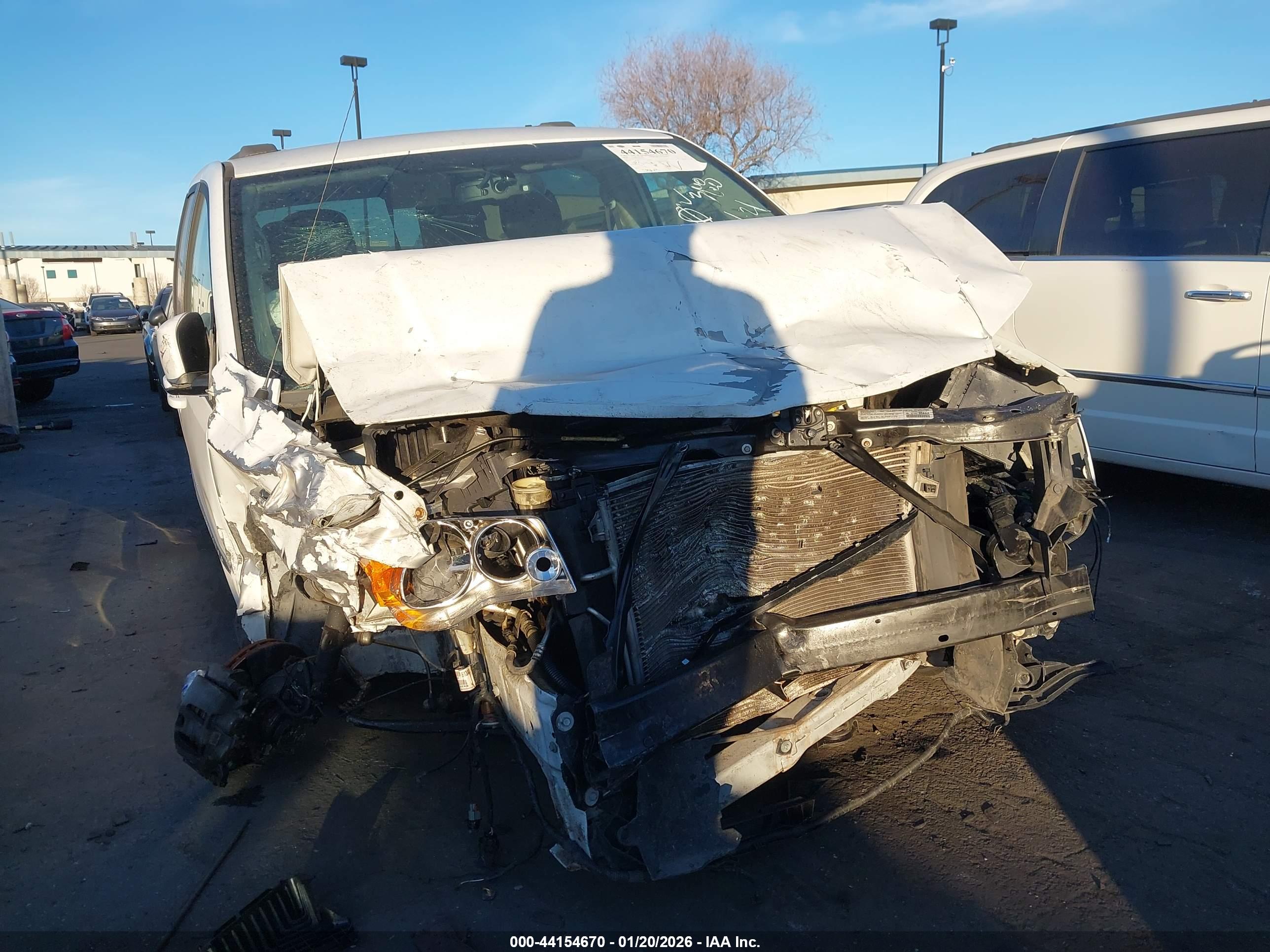 CHRYSLER TOWN image 6