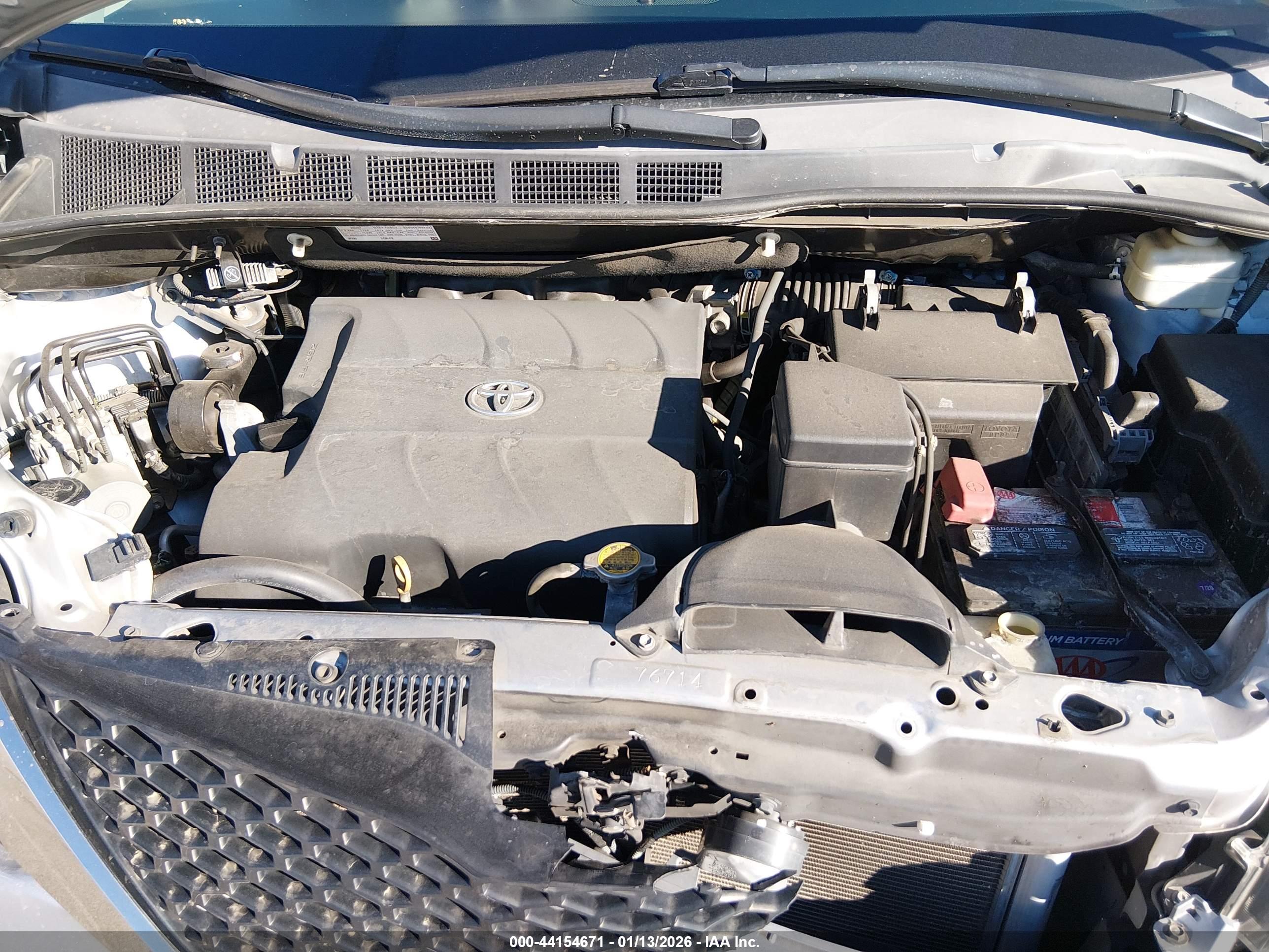 TOYOTA SIENNA image 10