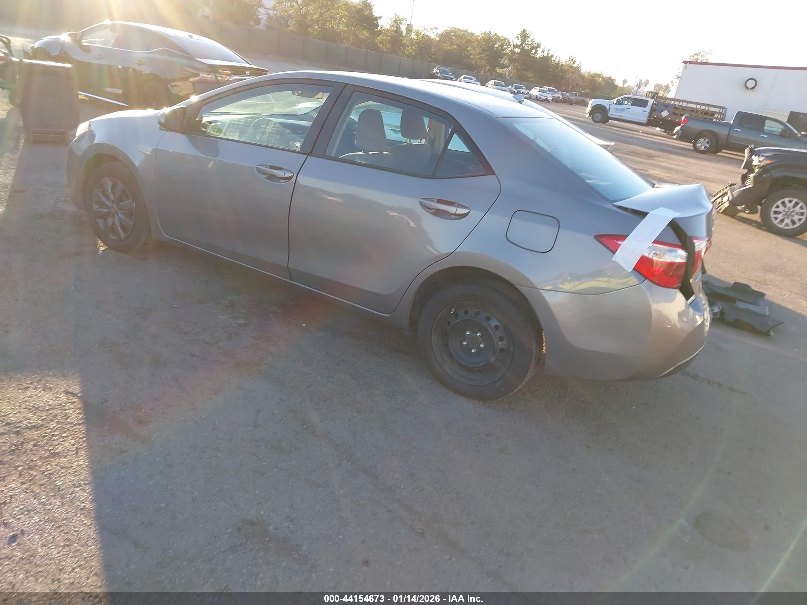 TOYOTA COROLLA image 3