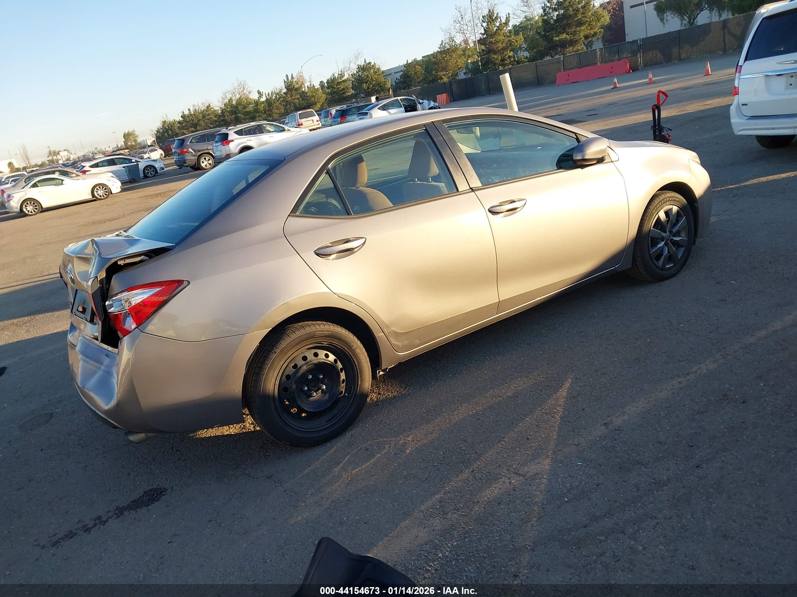 TOYOTA COROLLA image 4