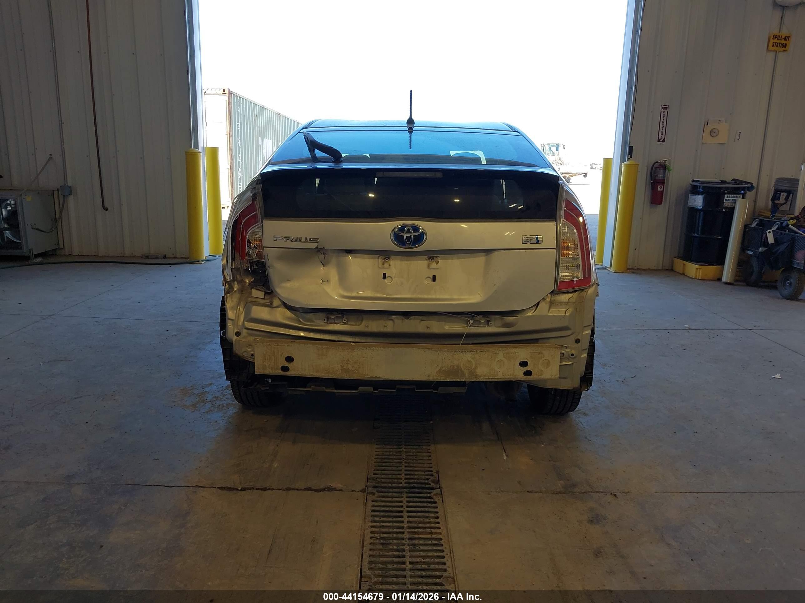 TOYOTA PRIUS image 6