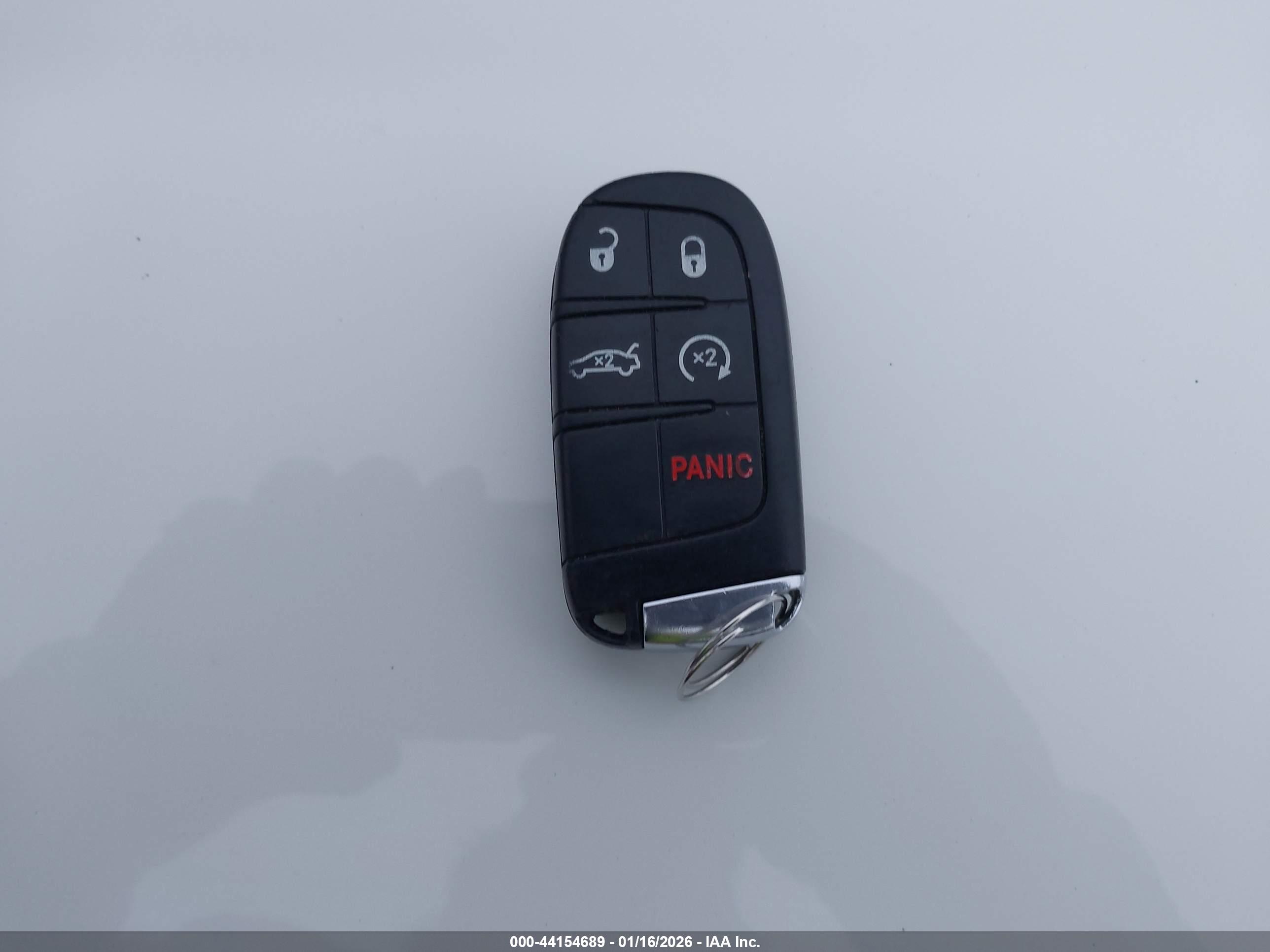 CHRYSLER 300C image 11
