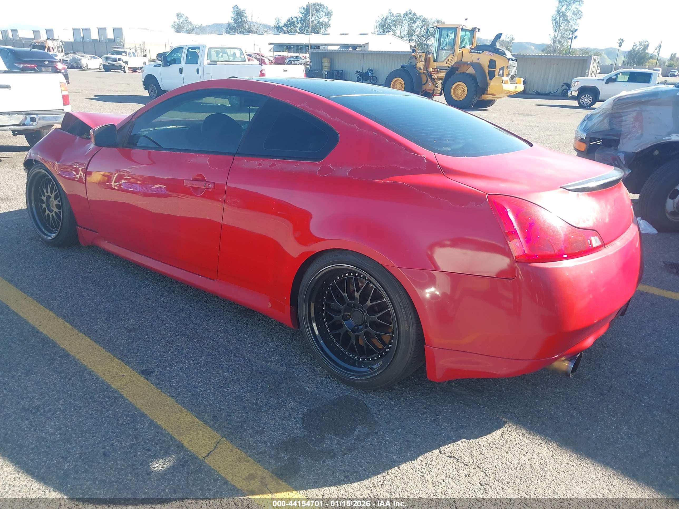 INFINITI G37 image 3