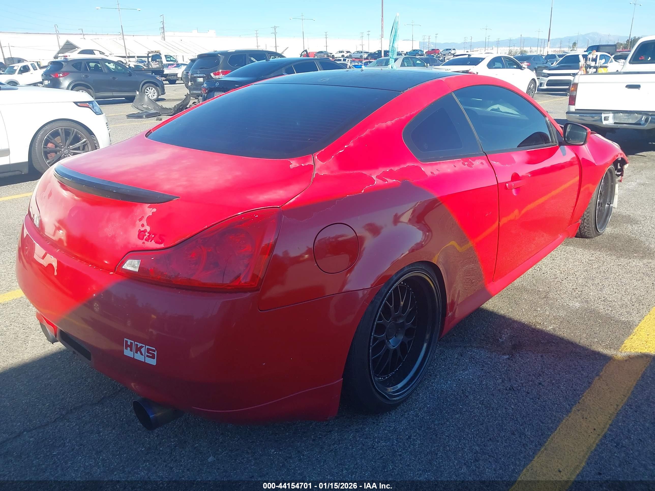 INFINITI G37 image 4