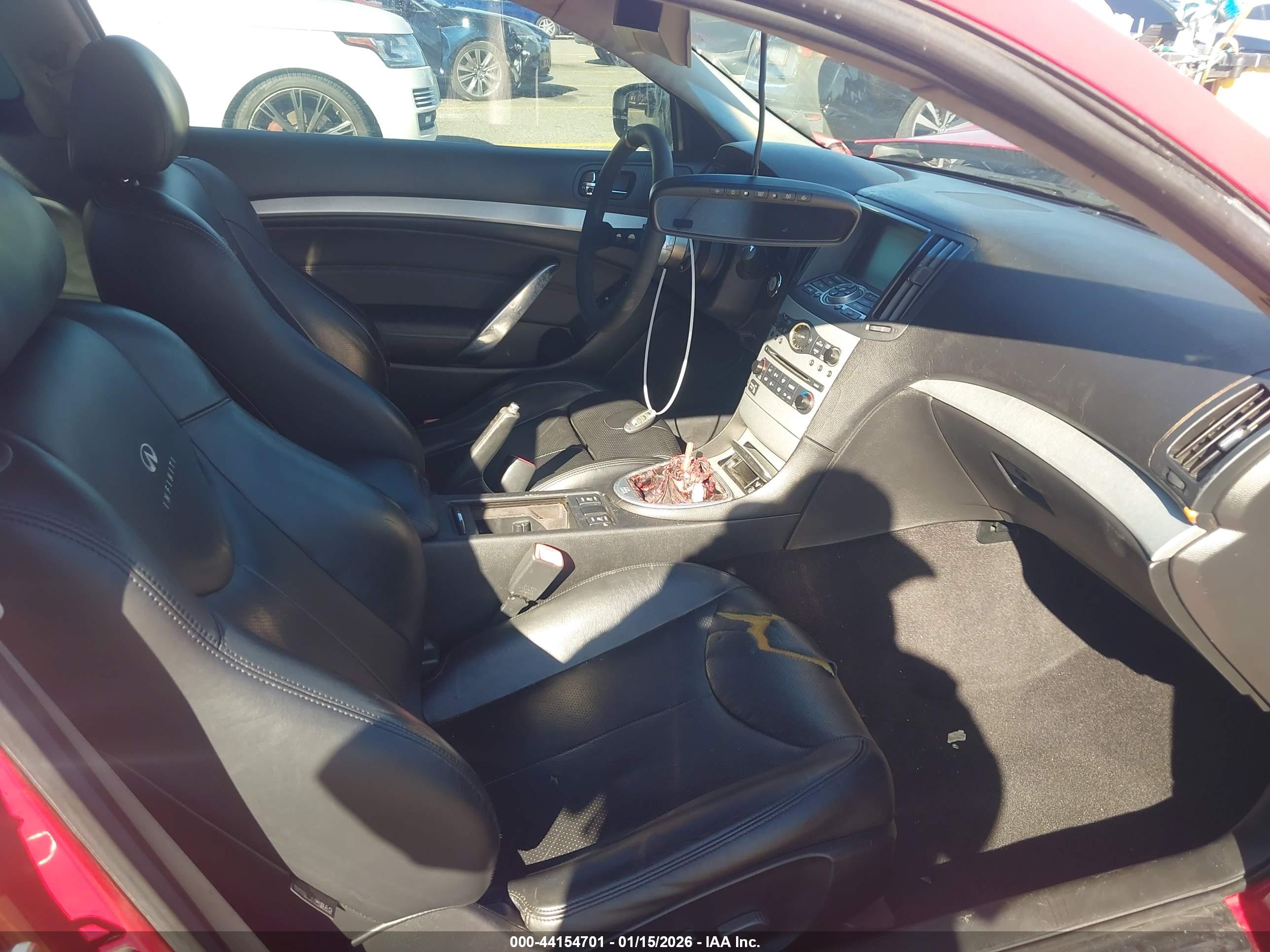 INFINITI G37 image 5