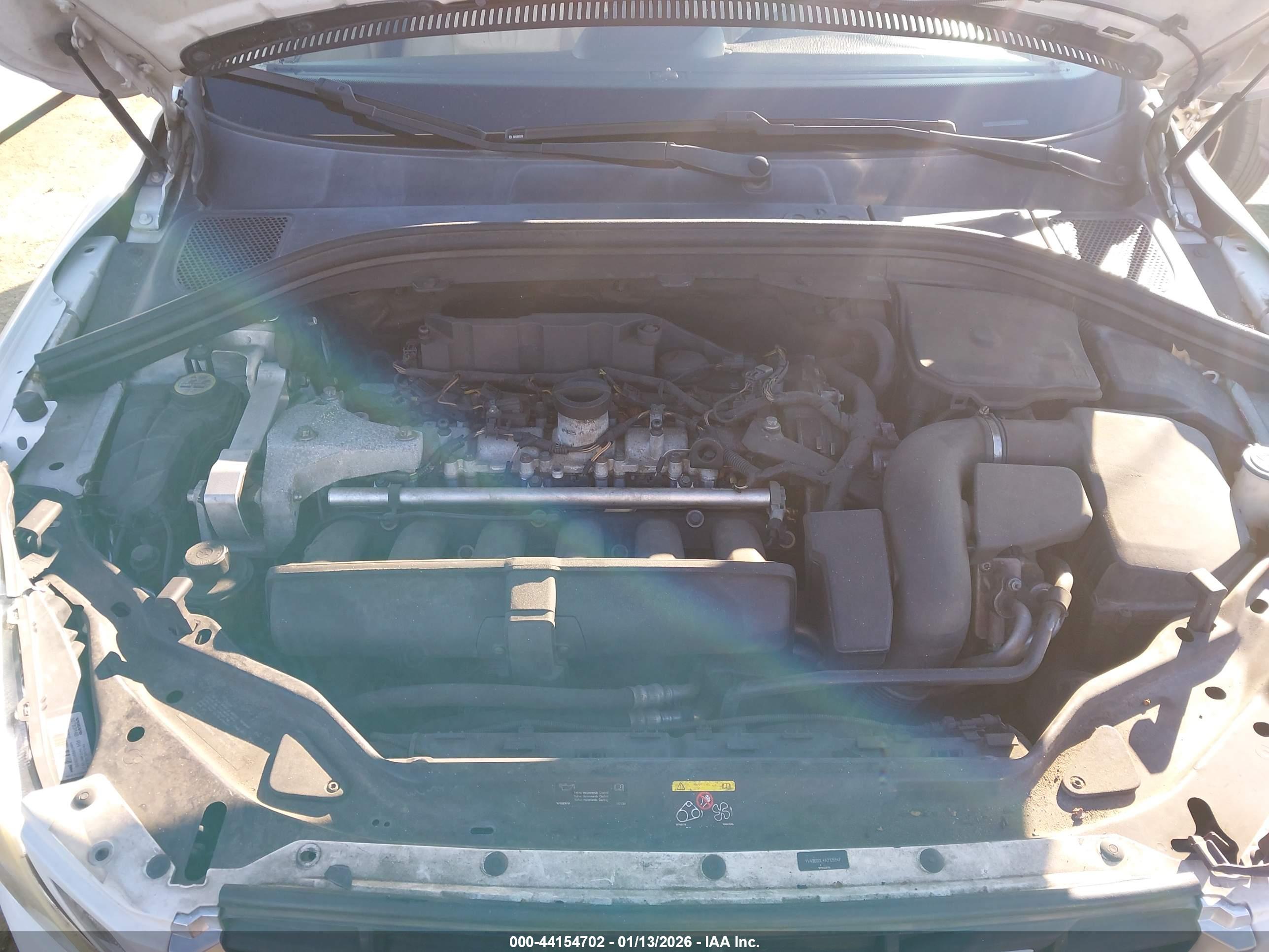 VOLVO XC60 image 10
