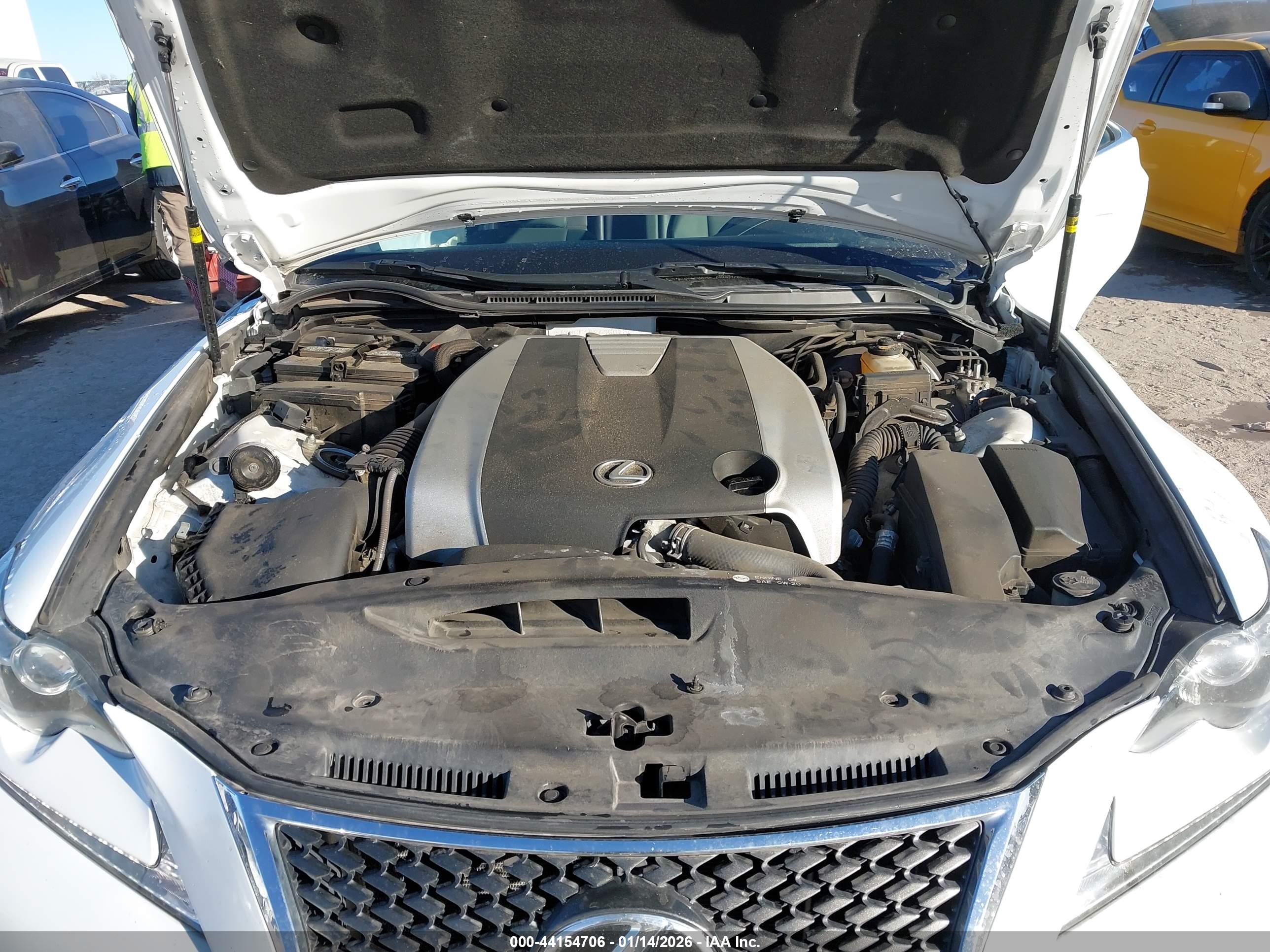 LEXUS IS image 10