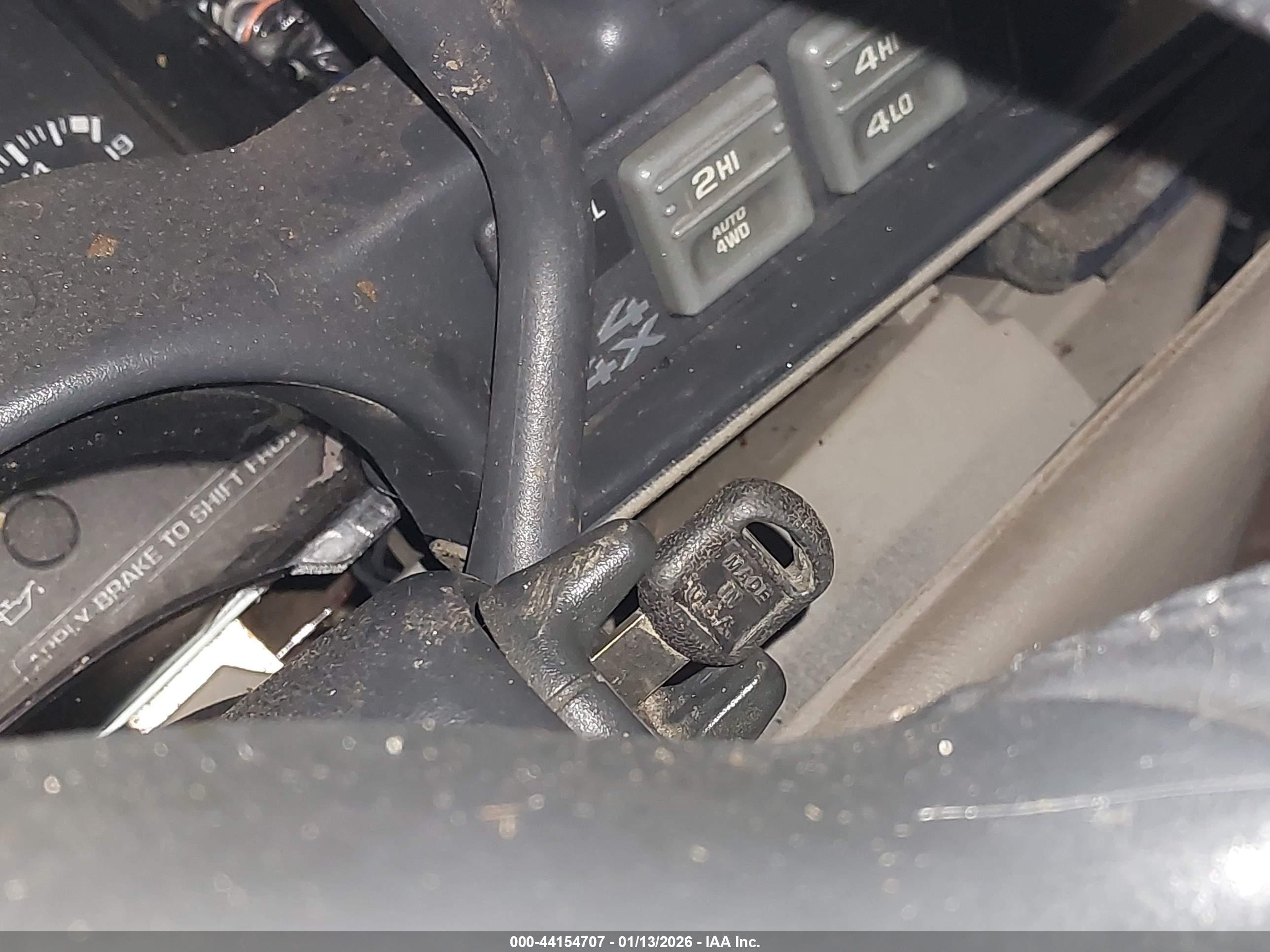 GMC YUKON image 11