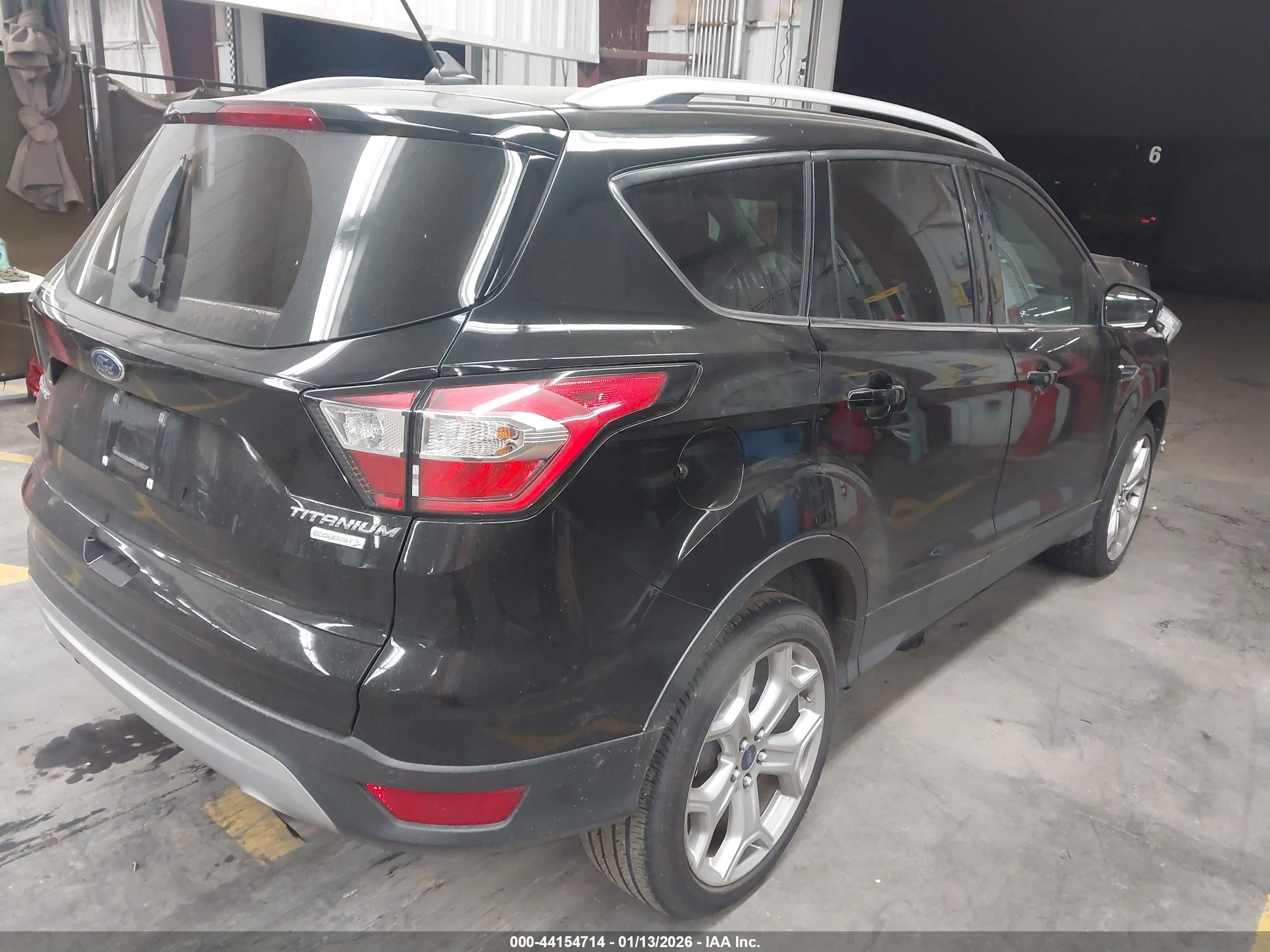 FORD ESCAPE image 4