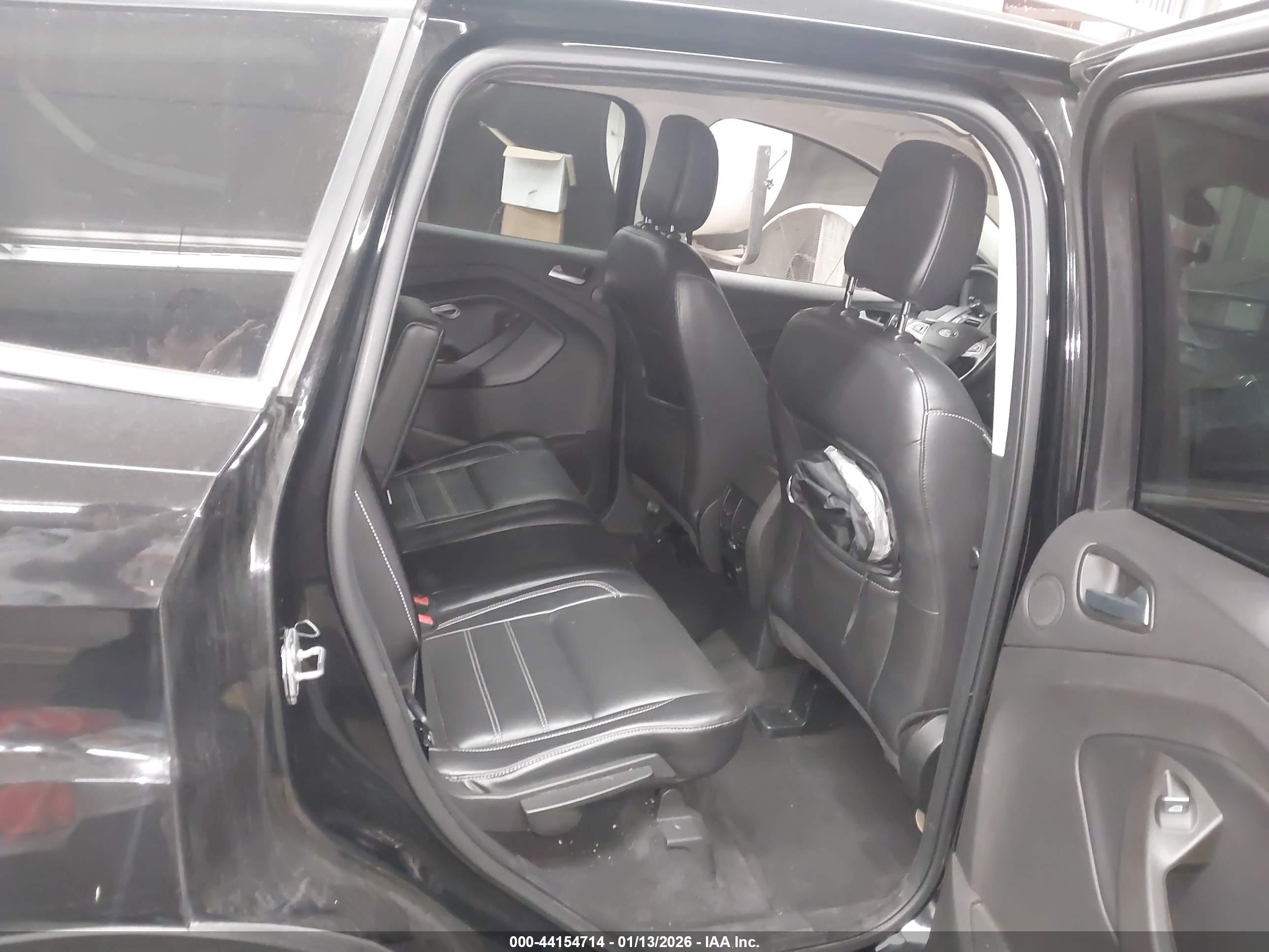 FORD ESCAPE image 8