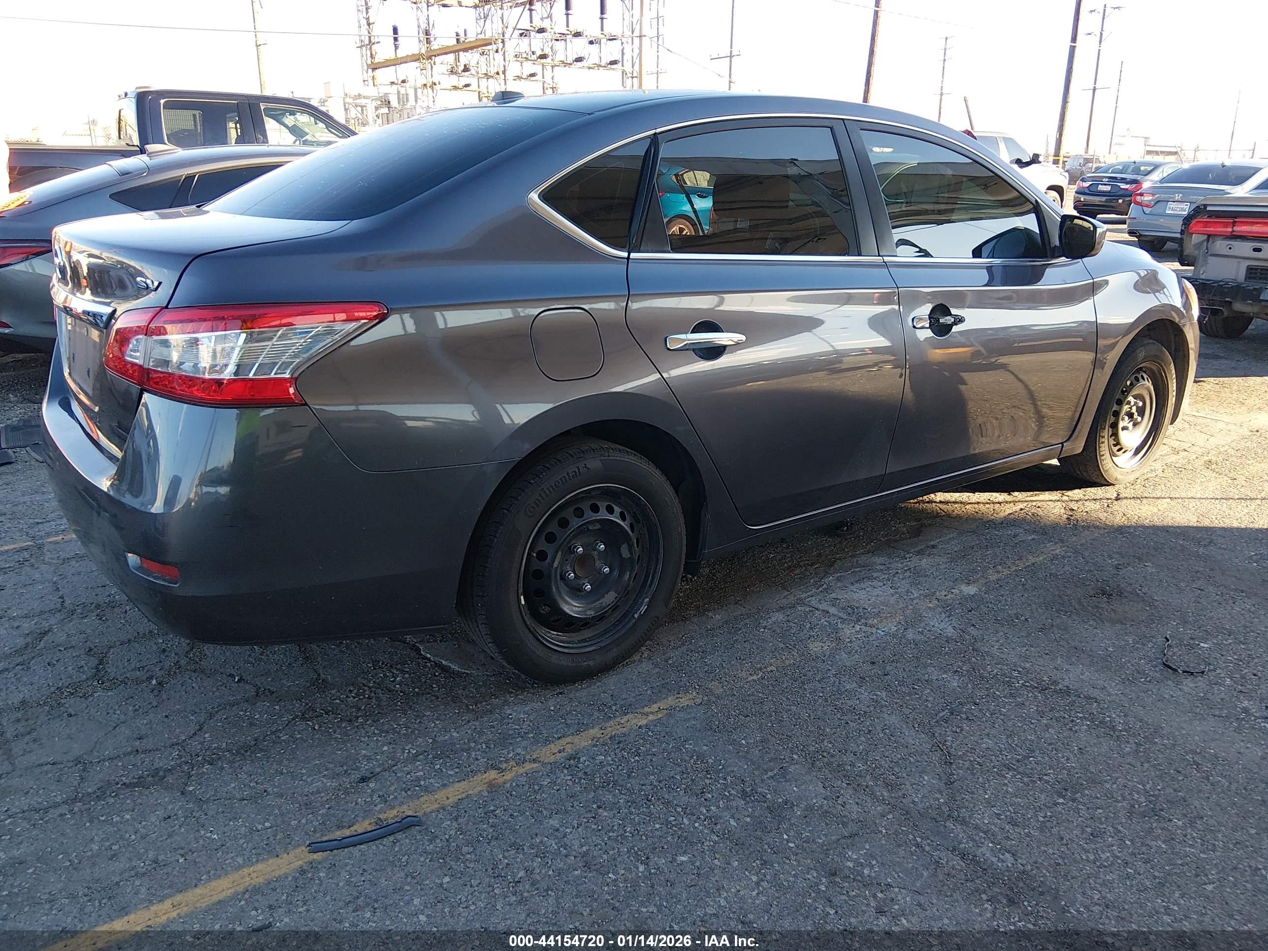 NISSAN SENTRA image 4