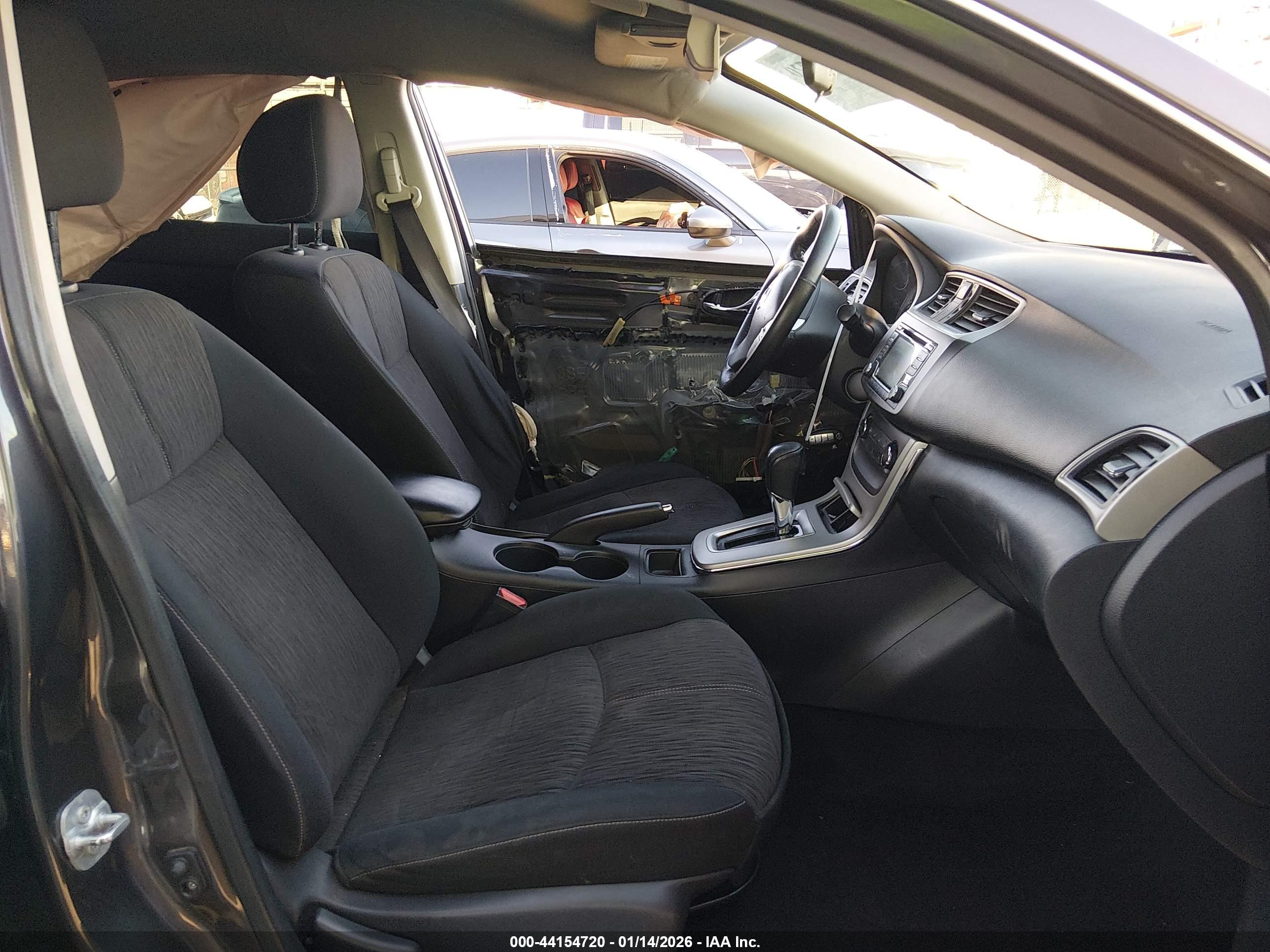 NISSAN SENTRA image 5