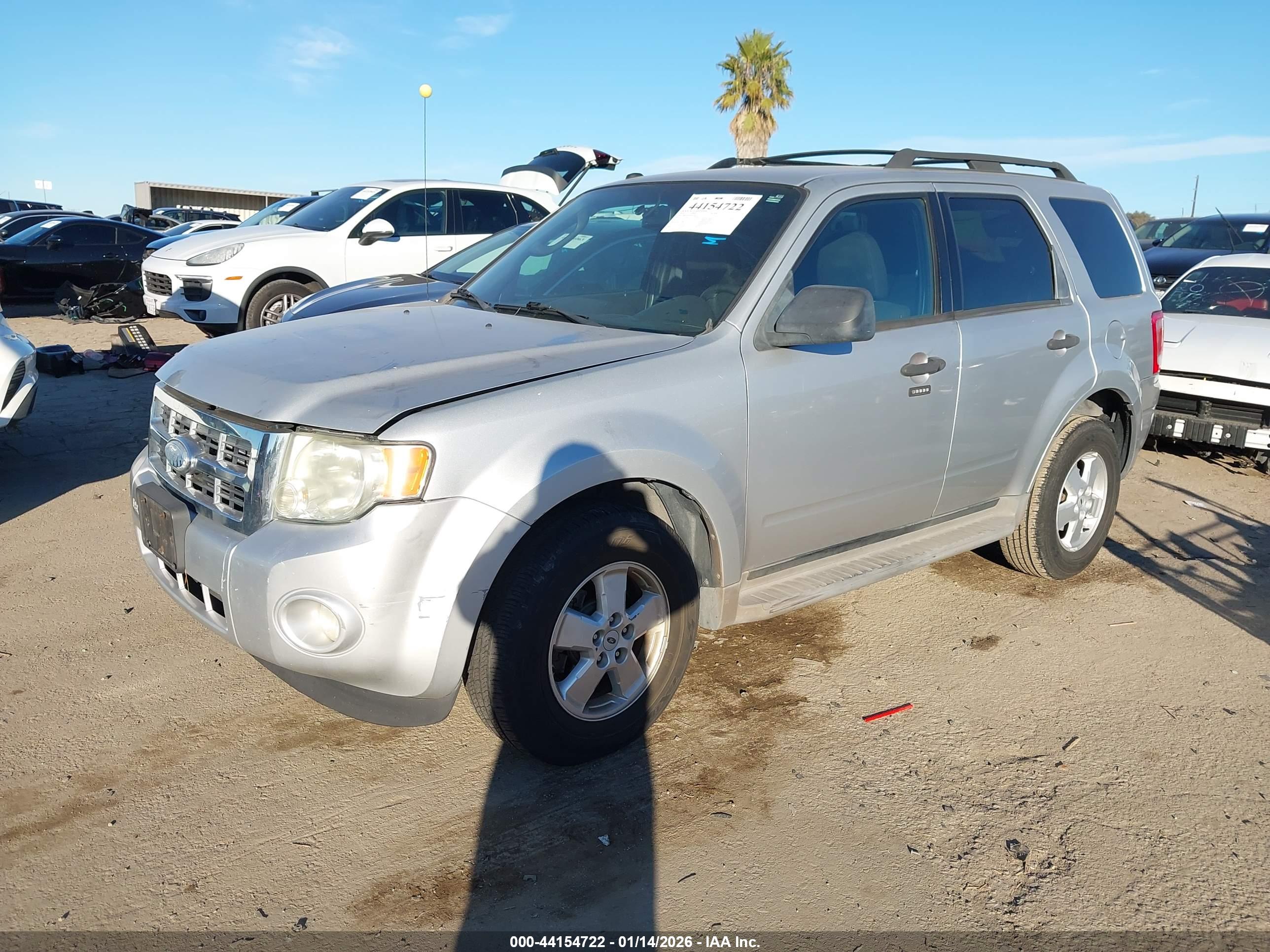 FORD ESCAPE image 2