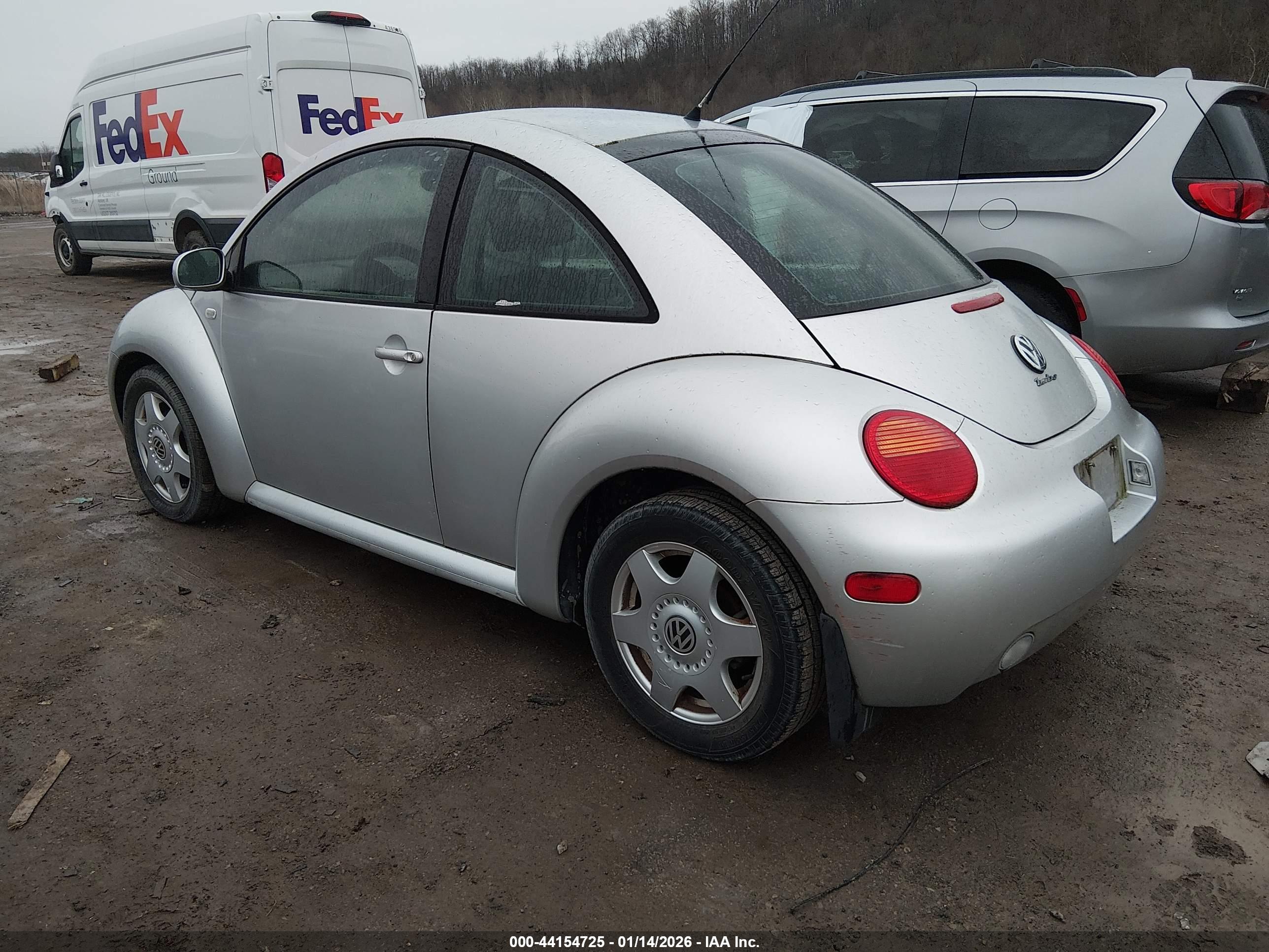VOLKSWAGEN NEW image 3