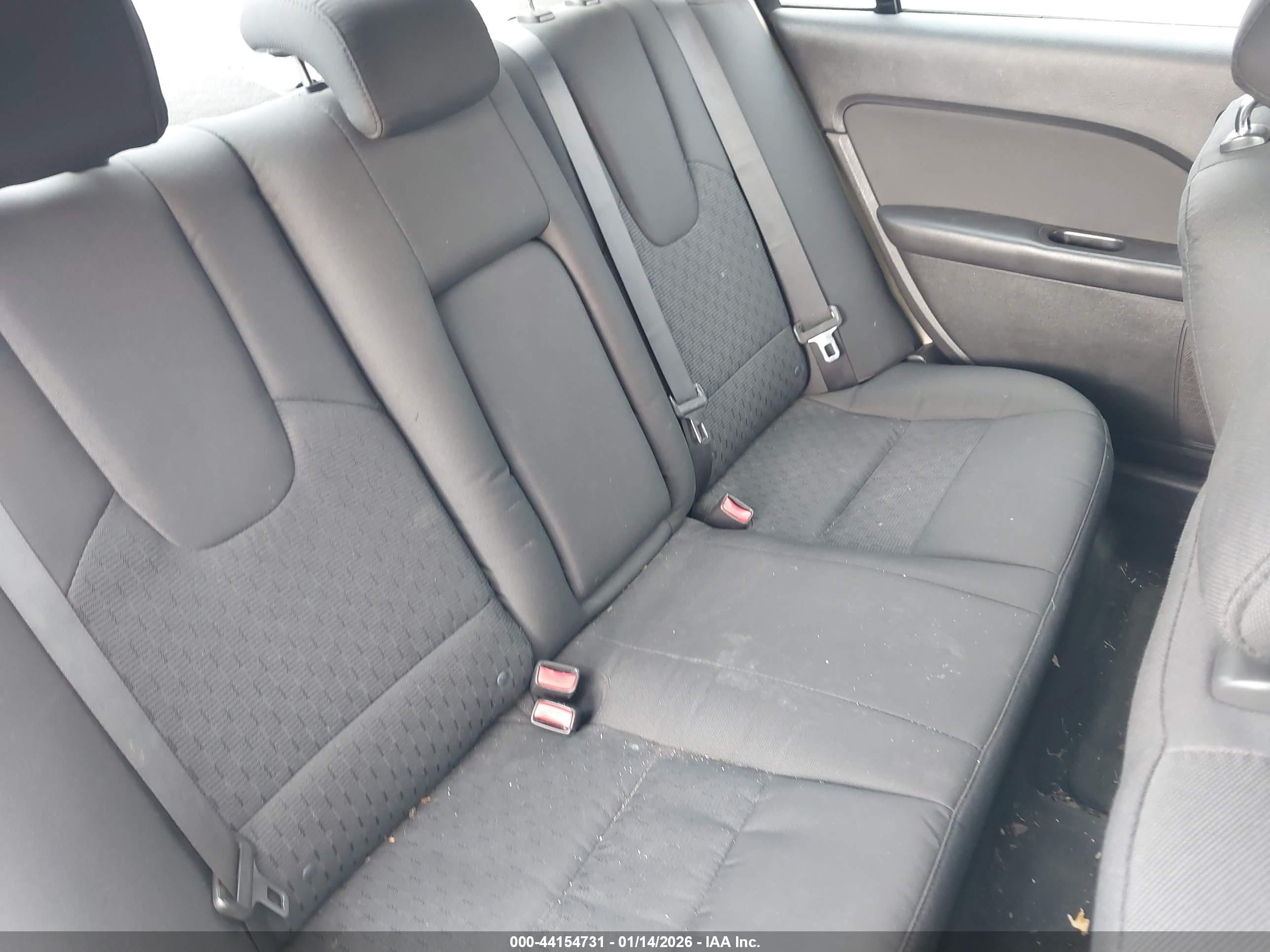 FORD FUSION image 8