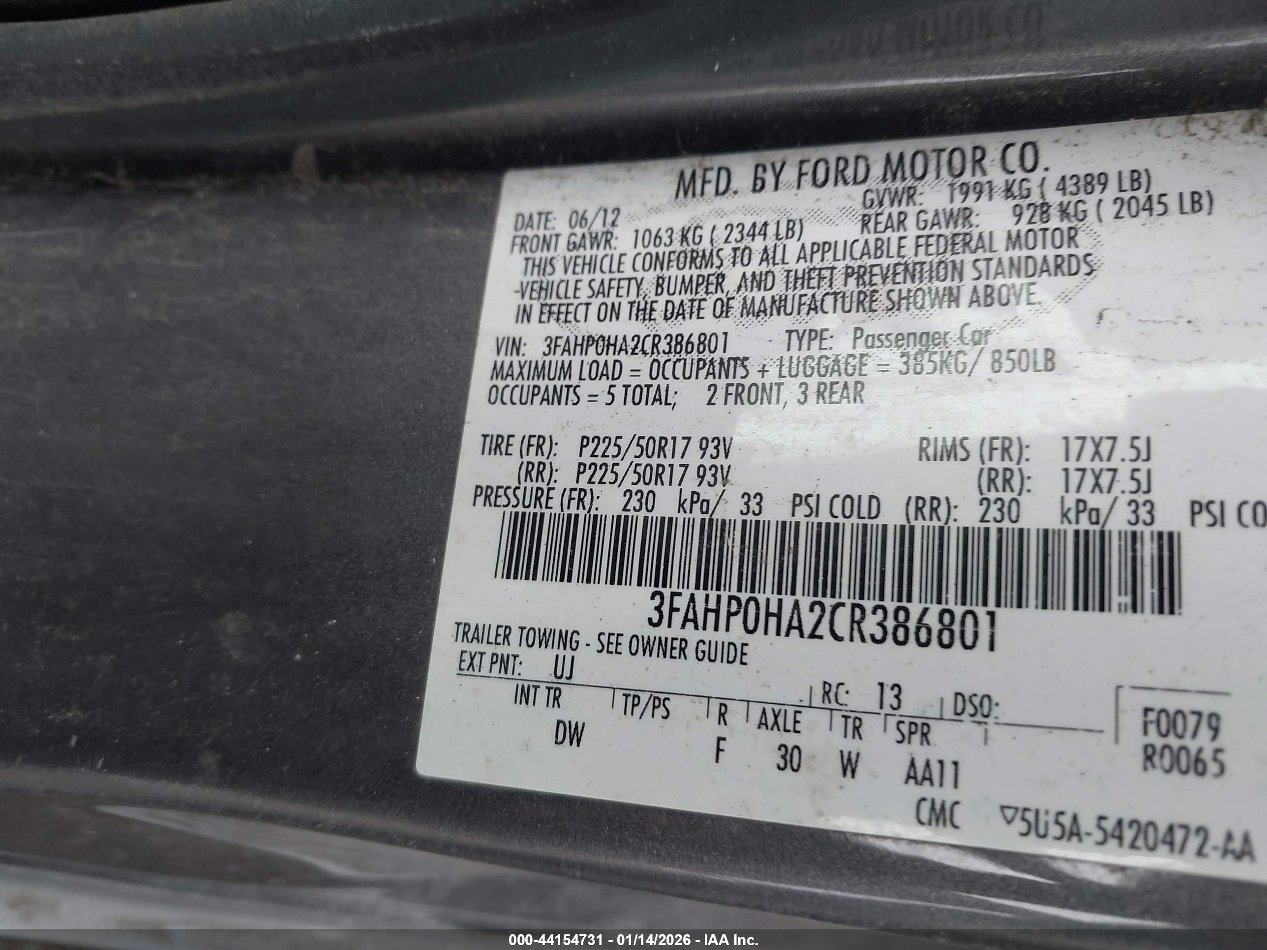 FORD FUSION image 9