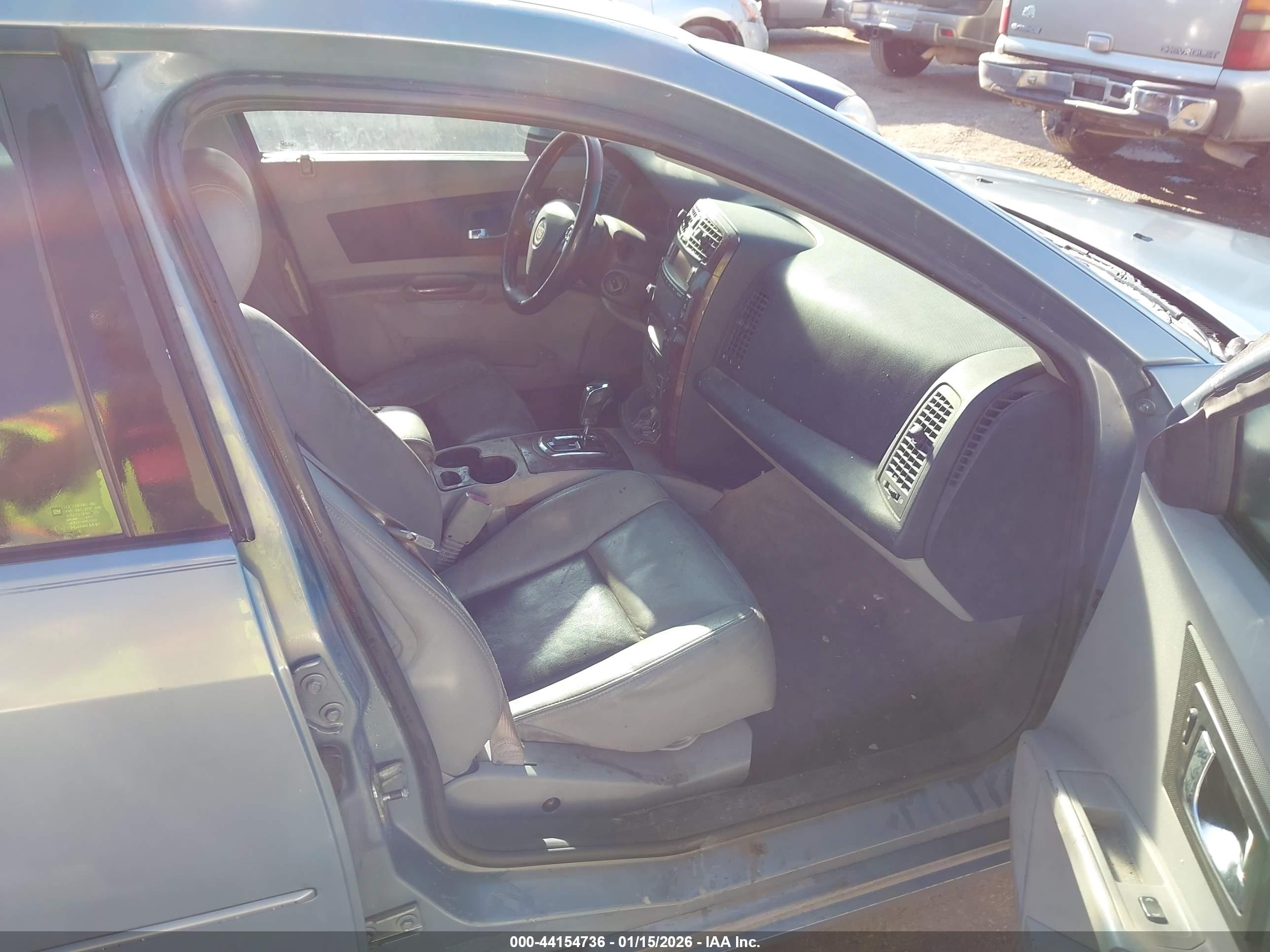 CADILLAC CTS image 5
