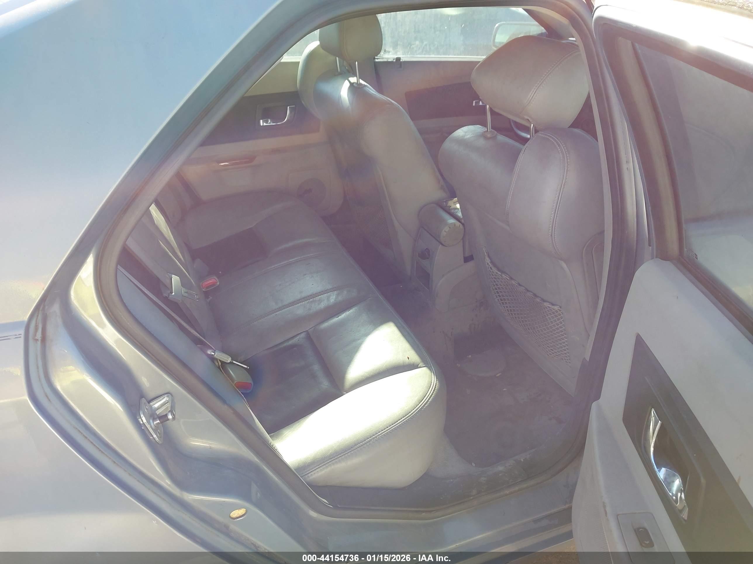 CADILLAC CTS image 8