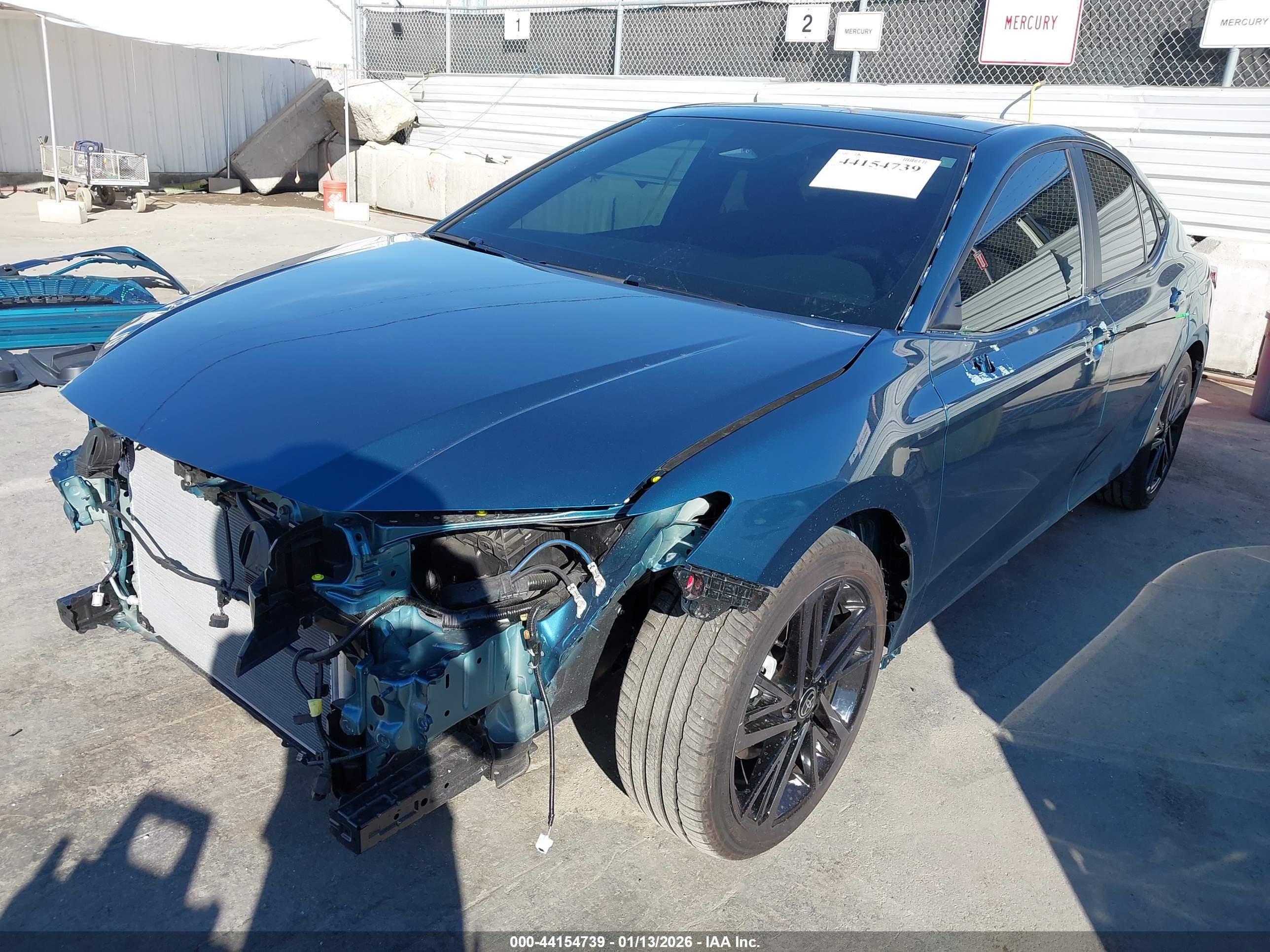 TOYOTA CAMRY image 6