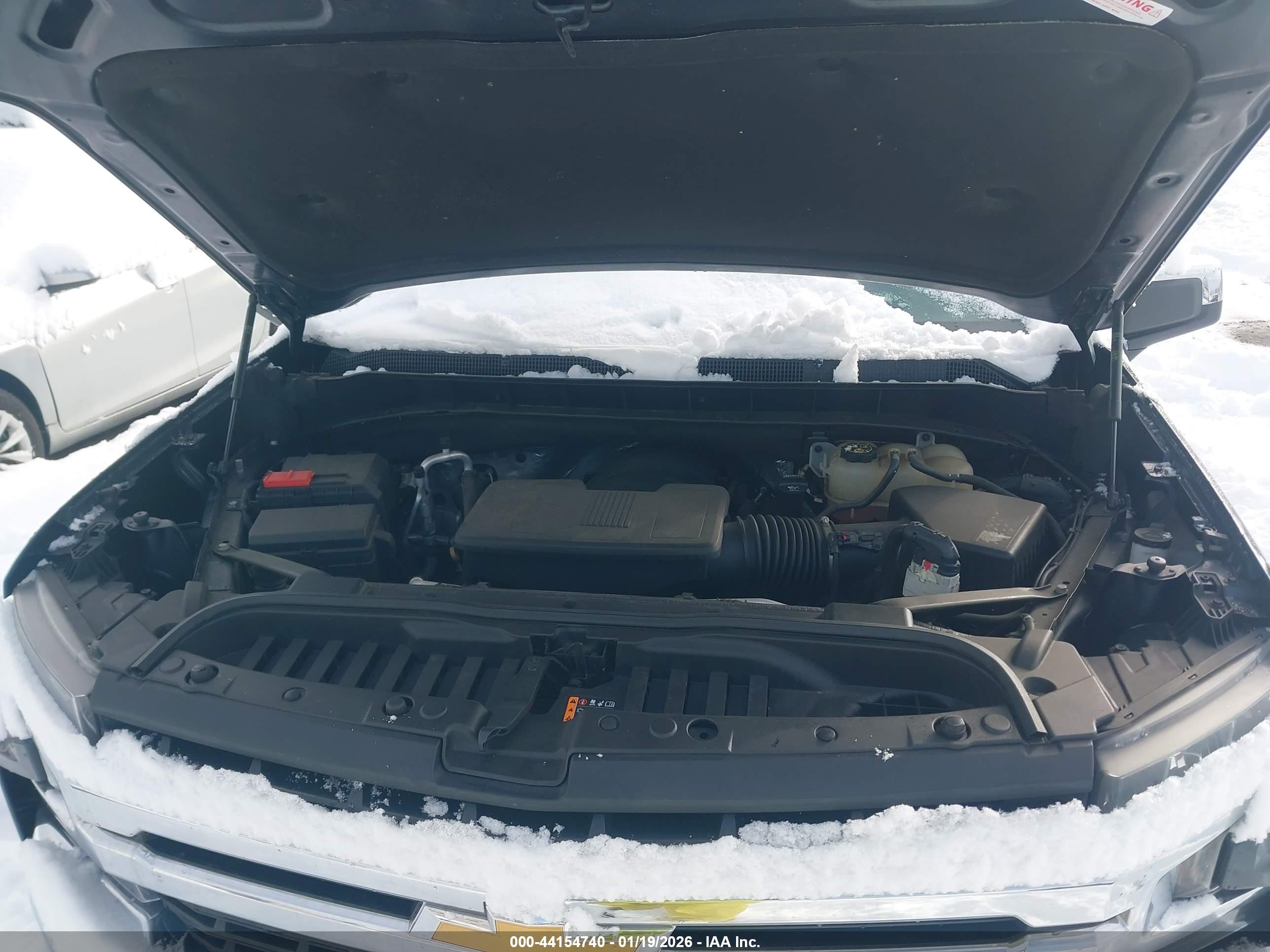 CHEVROLET SILVERADO image 10