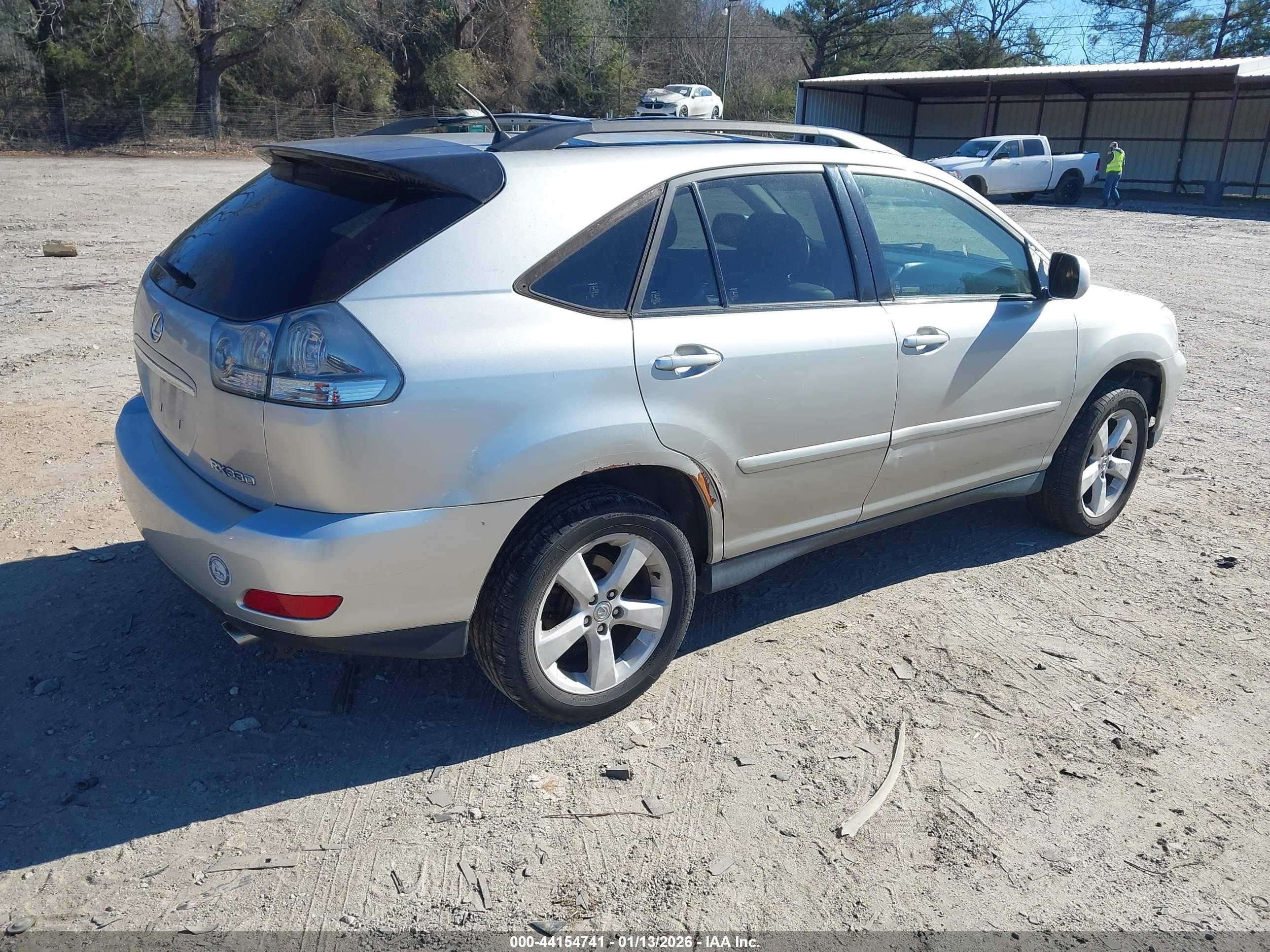 LEXUS RX image 4