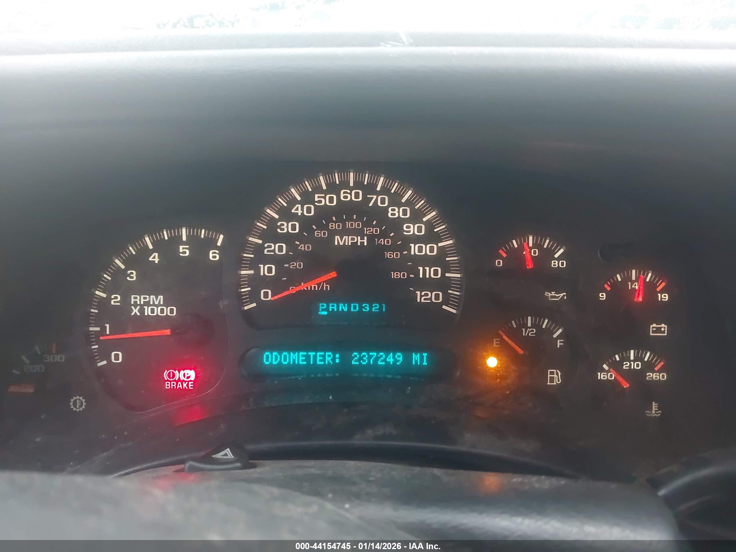 CHEVROLET SILVERADO image 7